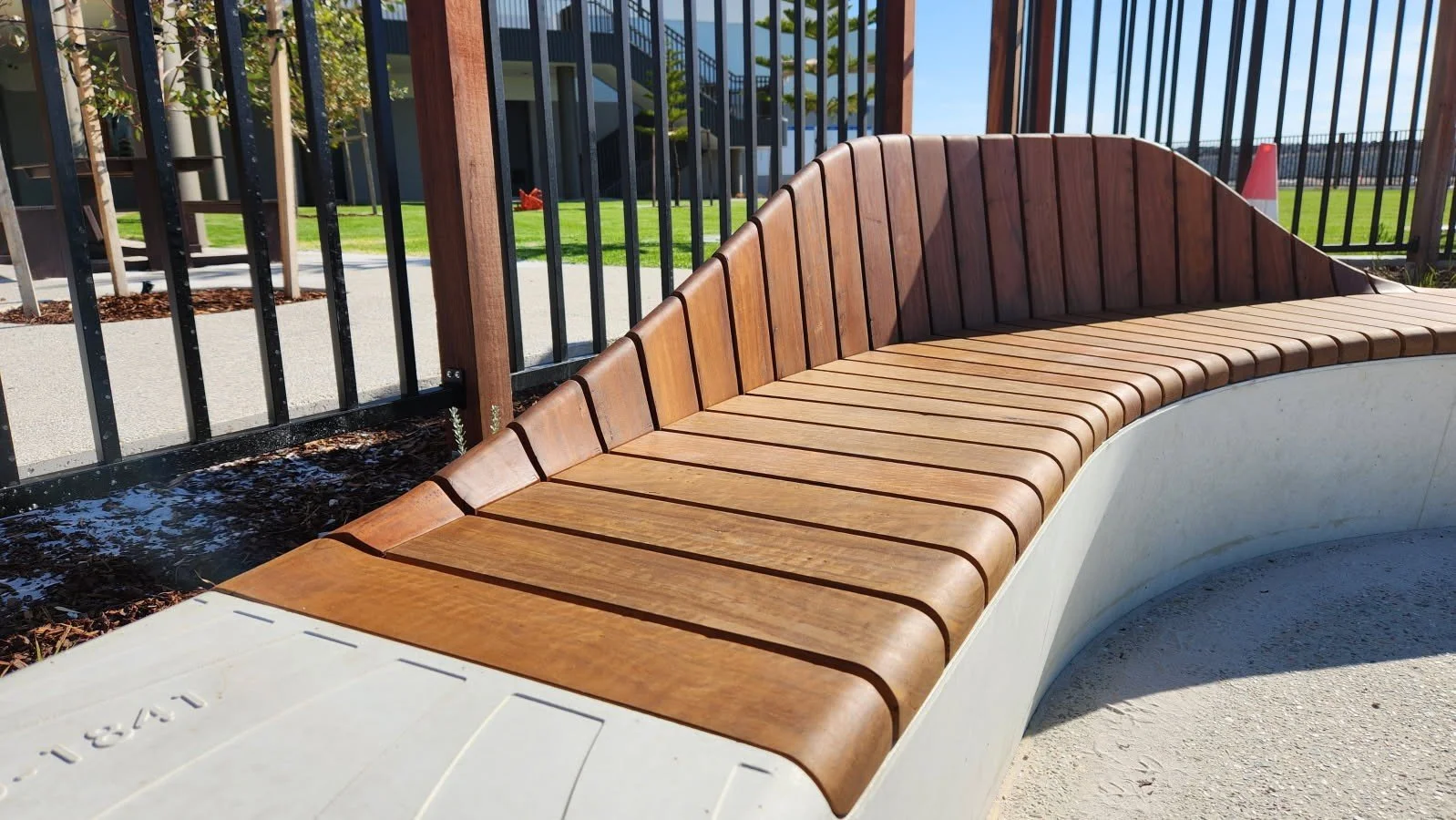 Benchseats Complete 2.jpg