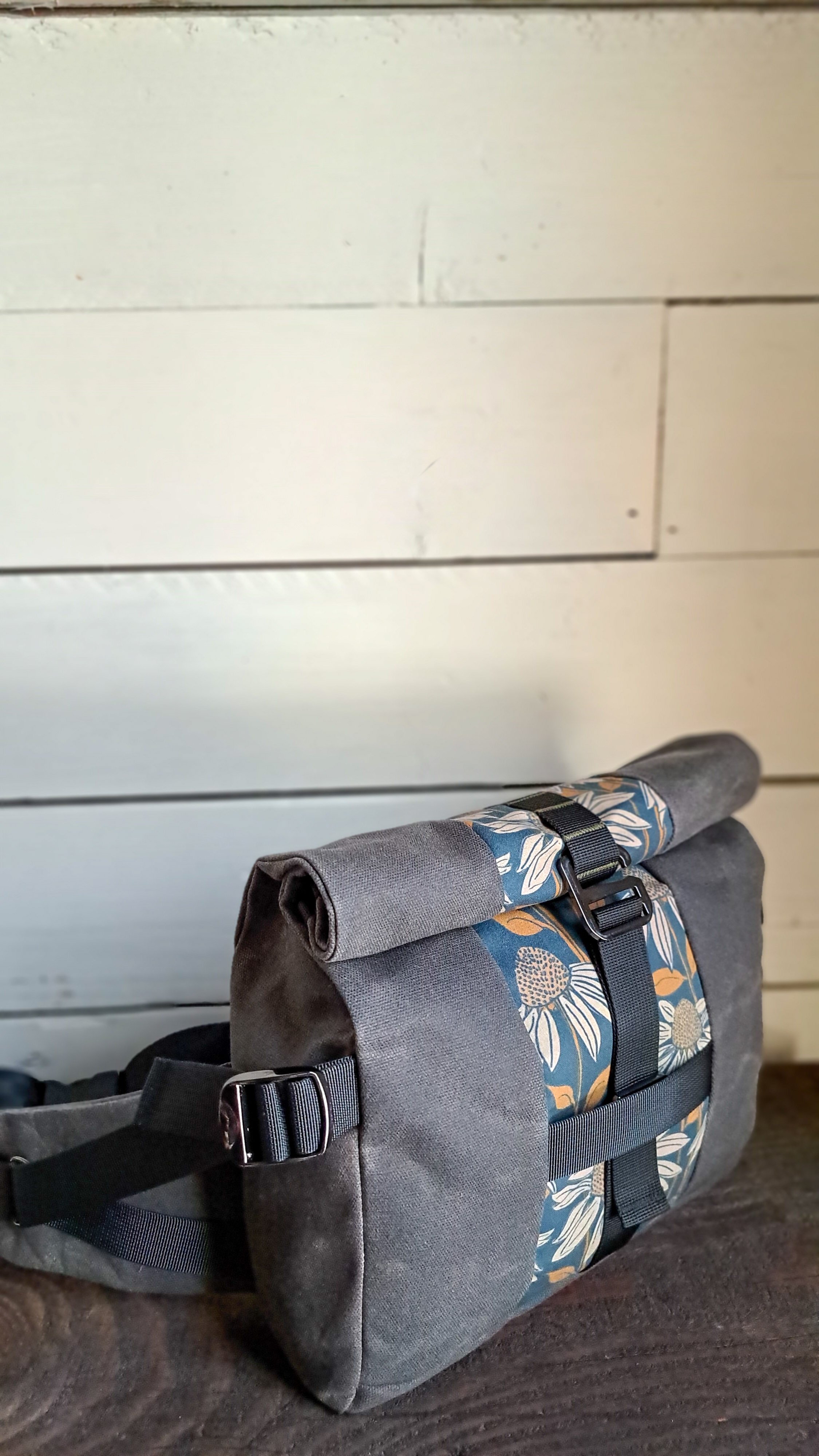 Hip/Handlebar Roll Top Pack