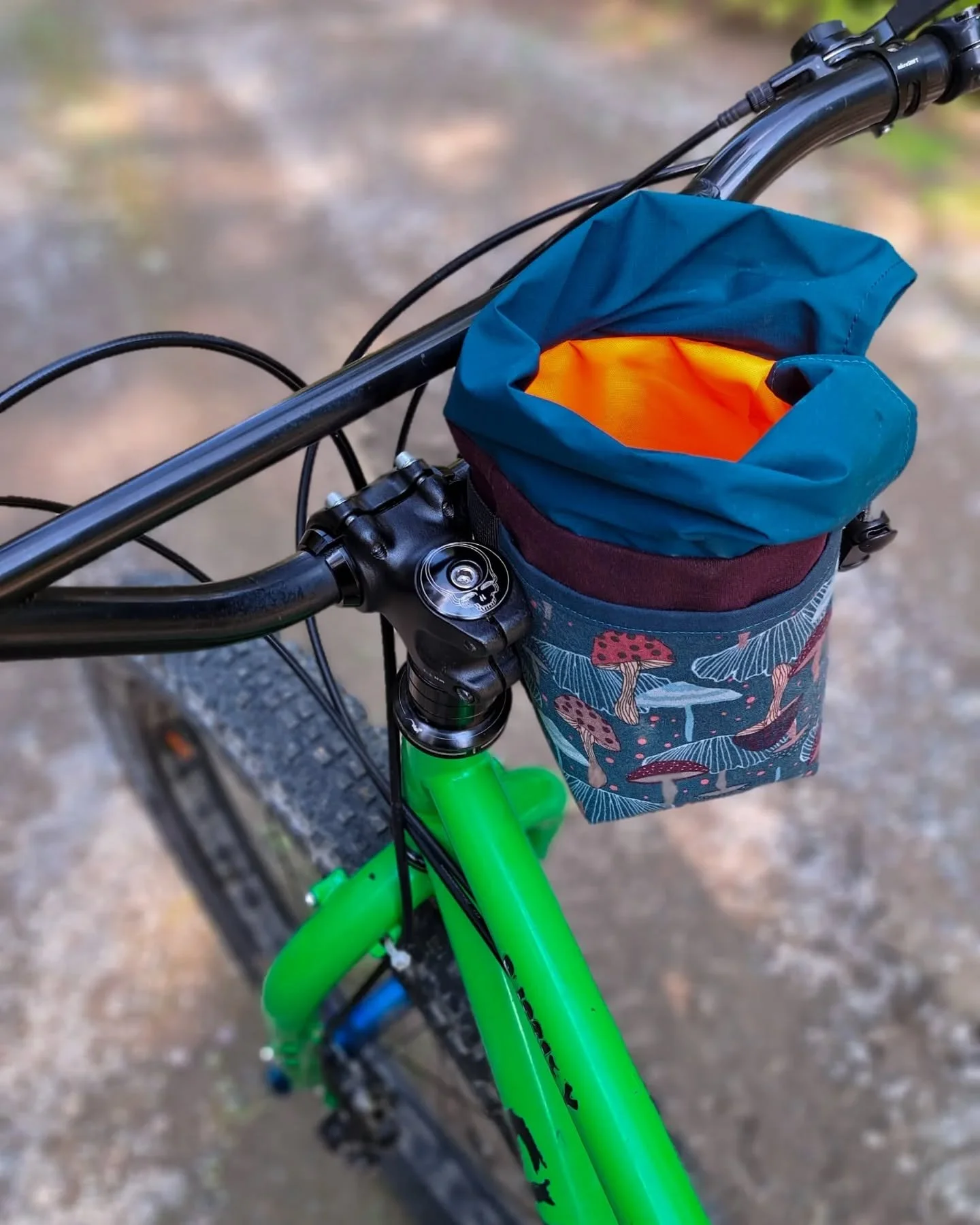 Excited to share that my Stem Bags, Hip/Handlebar Roll-Top Packs, Waxed Canvas Shoulder Slings, and Saddle Bags are now stocked at @wheatonscycle in Kalispell, MT! 

Established in 1918, Wheaton&rsquo;s has been serving the Flathead&rsquo;s cycling c