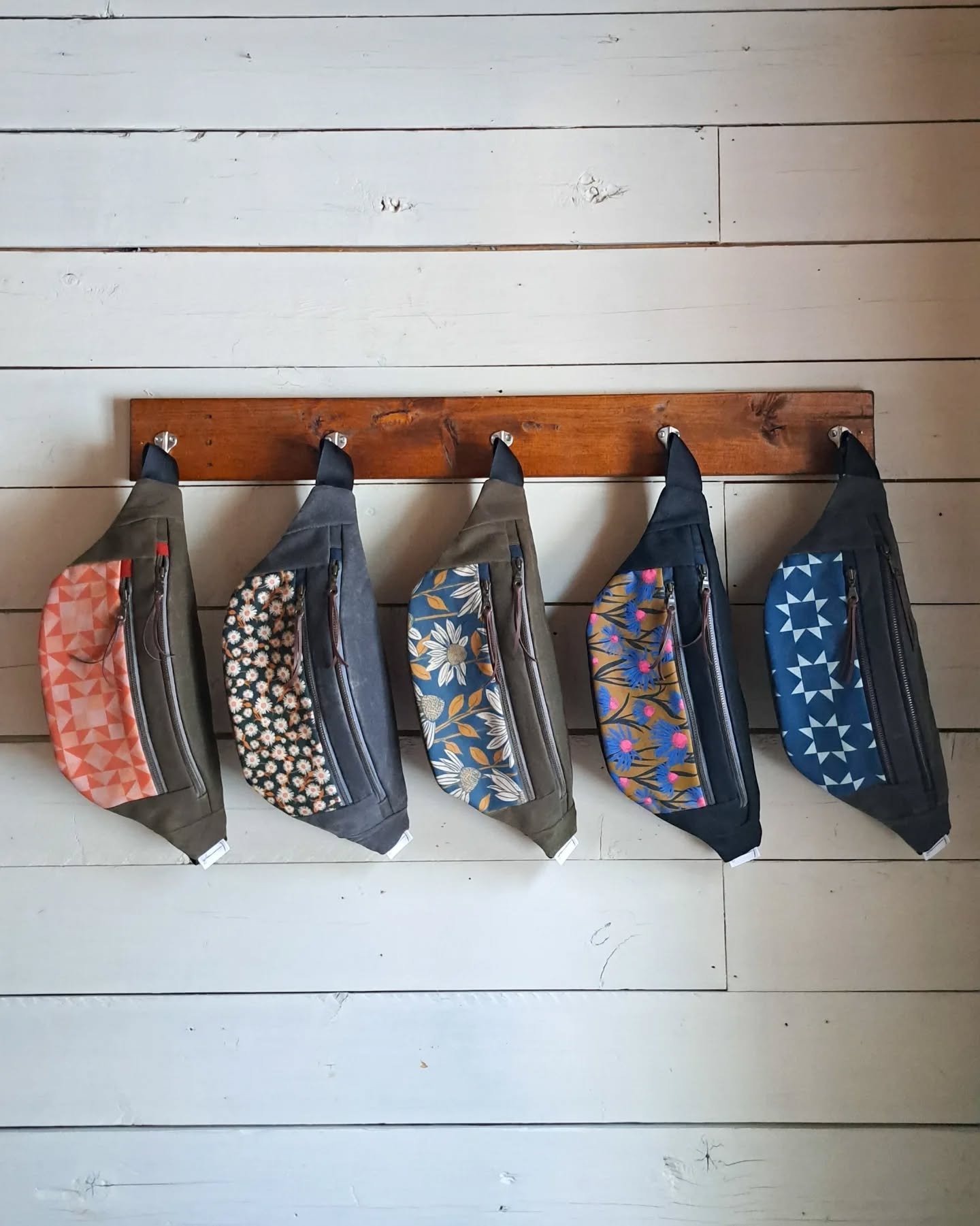 Shop Update Feburary 6th at 3pm MST

This update includes several fabrics with Sawtooth Stars. Quilt stars have long symbolized light in the darkness or a sense of direction during uncertain times. I like to think of them representing strength and re