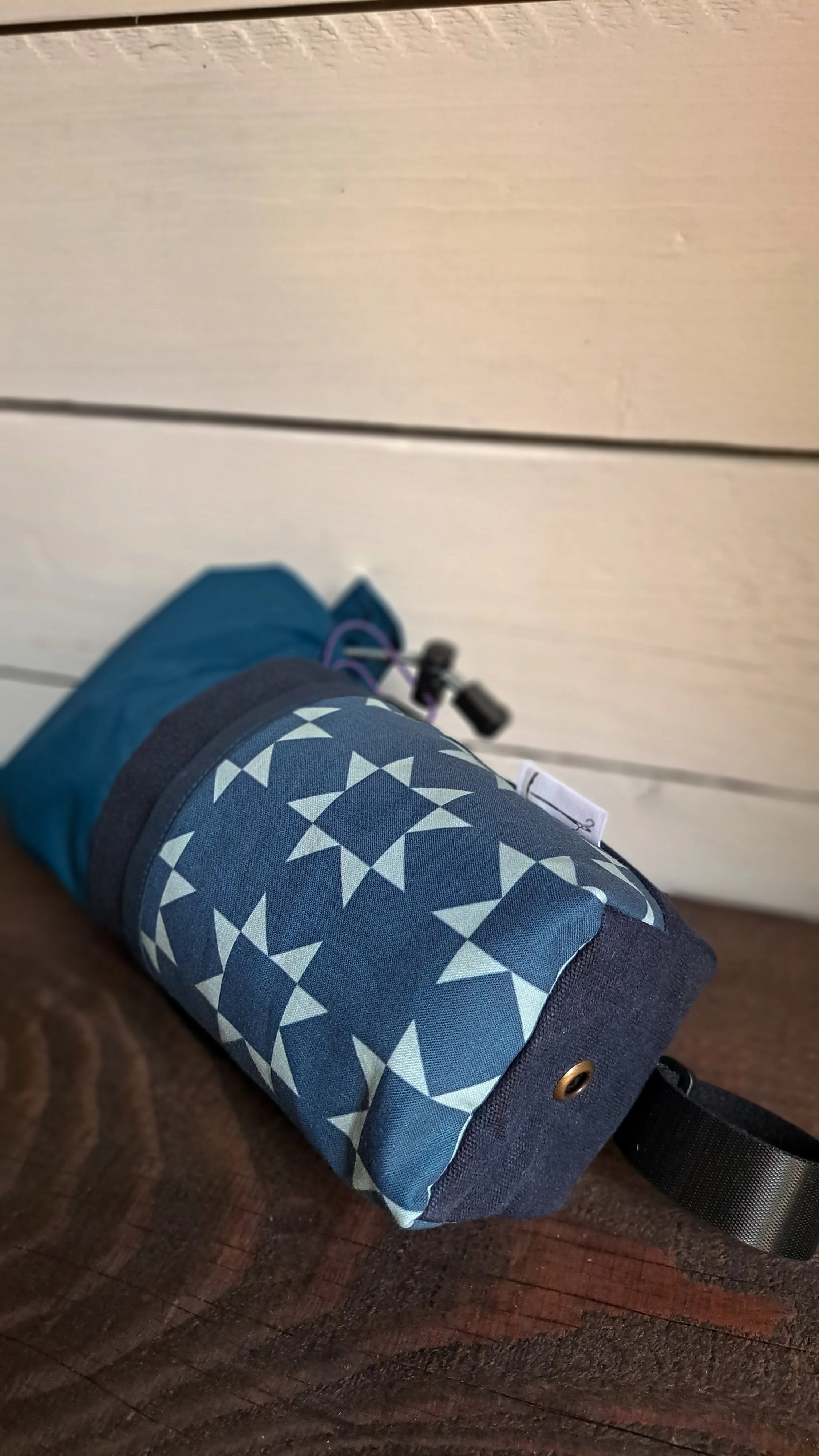 Sawtooth teal Navy.jpg