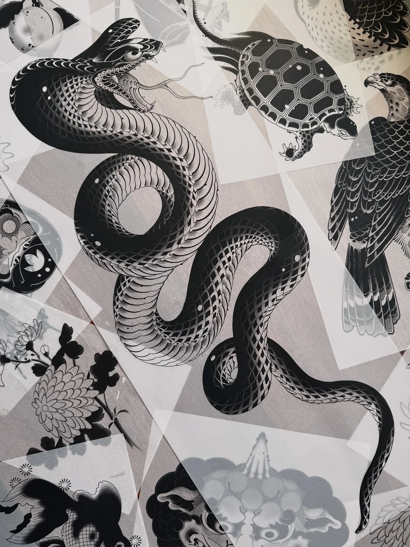 Available to be tattooed @lighthouse_tattoo 
This would best suit the outside of a leg or an arm. 

Get in touch via DM/email to claim the design! 

(Booking link in bio)

#snake #tattoo #japanese #cobra #blackwork