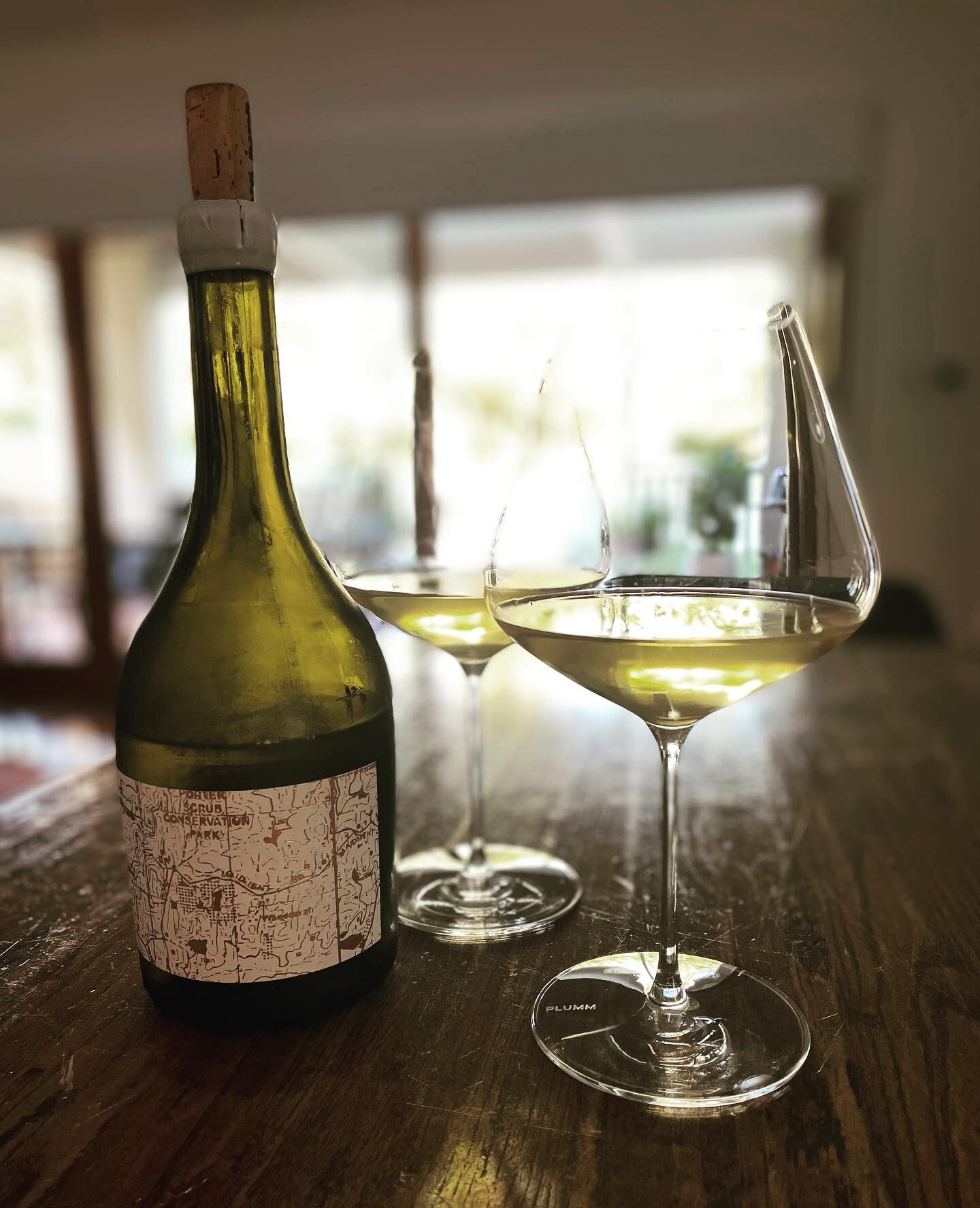 New house but same old @jcsown outstanding Chardonnay. 
.
.
#retailinteriors #winelover #cellarconsulting #jcsown #chardonnay #movingweek #cheerstotheweekend #tgif