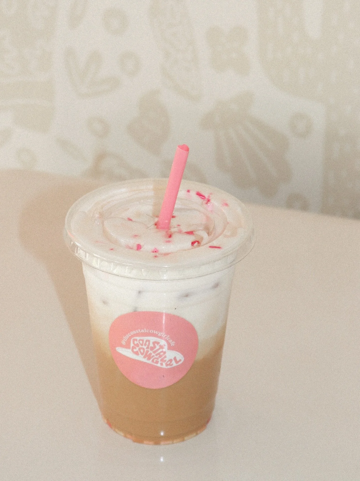 life is too pink to be feeling blue 

#icedlatte #pinklatte #pinkcafe