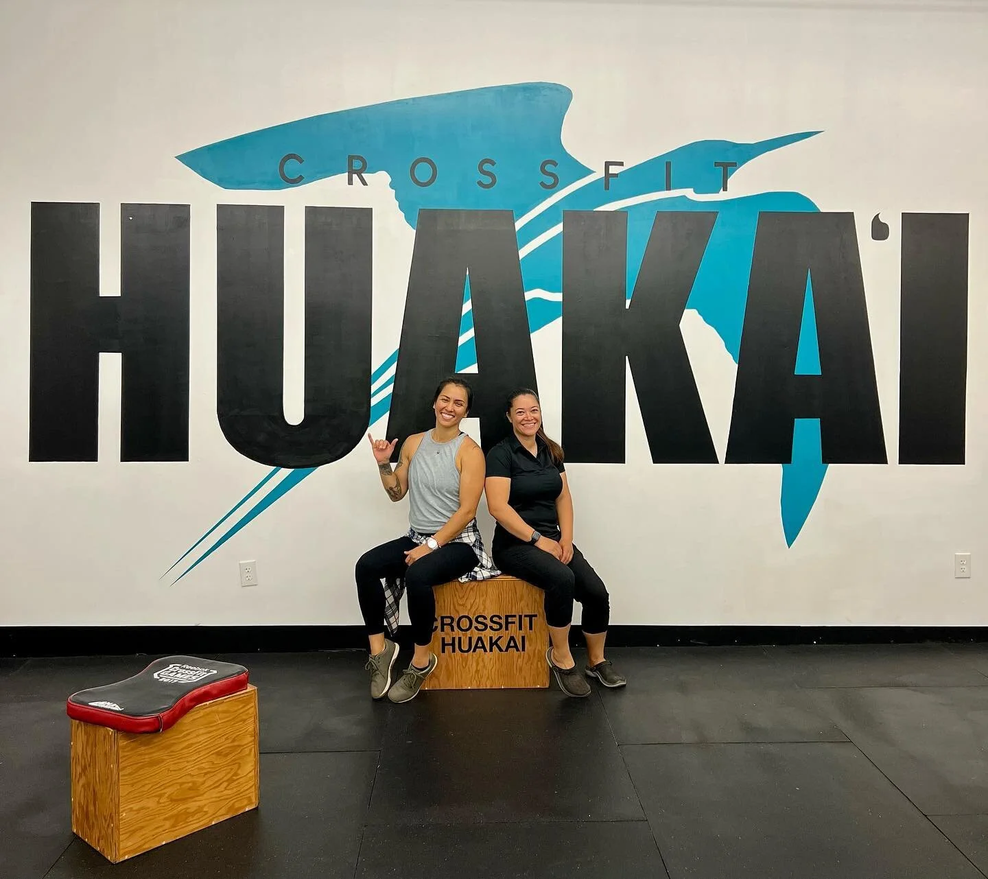 Gratitude. Thankful. Blessed. to be working alongside of @musclewhispererhi ✨ 

One thing I have a deep passion for is lifting other mana wāhine up ; in business &amp; in life. 

We attended massage school &amp; workshops together &amp; now we are bl