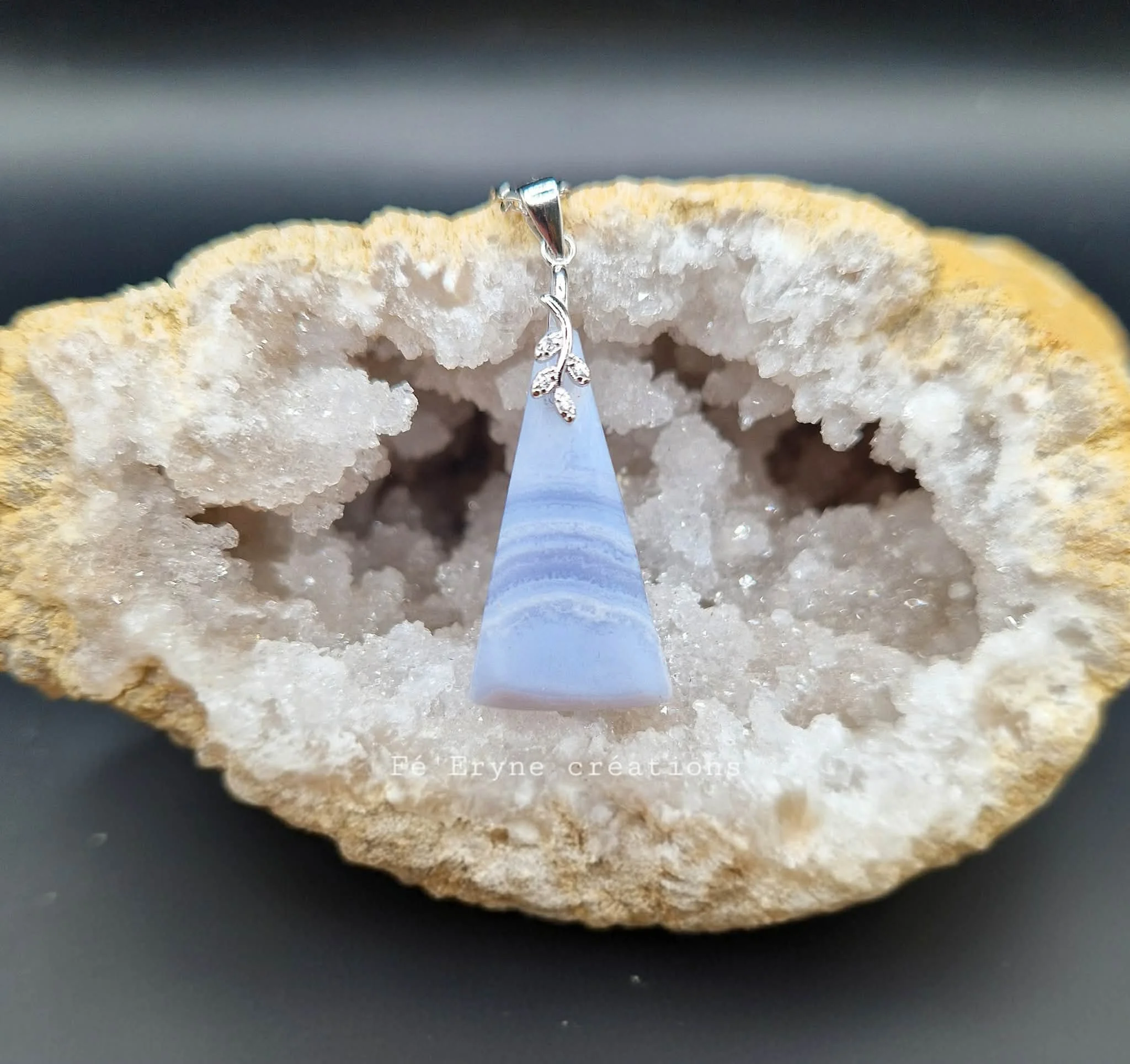 Collier Calcédoine bleue