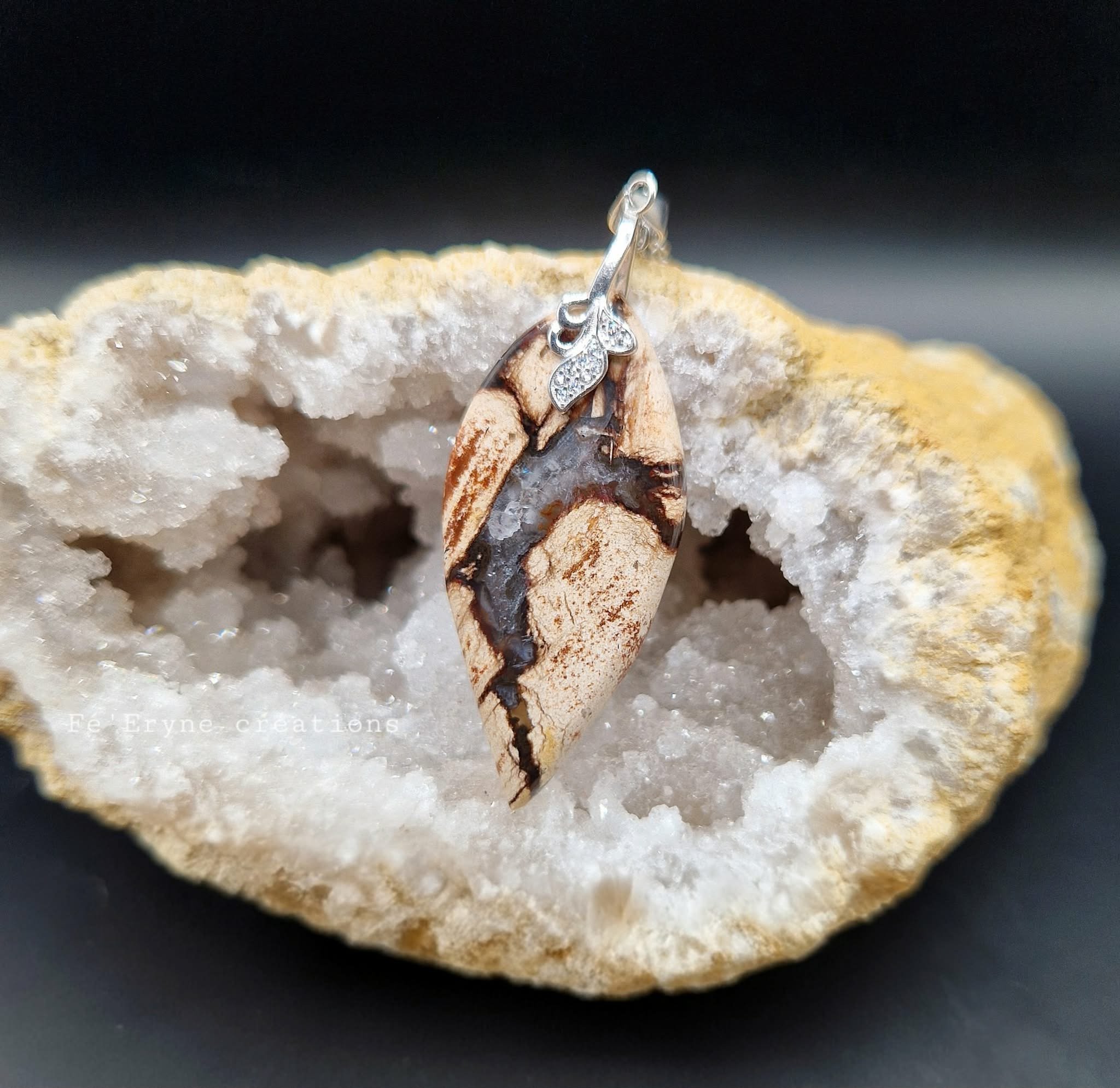 Collier Agate druzy
