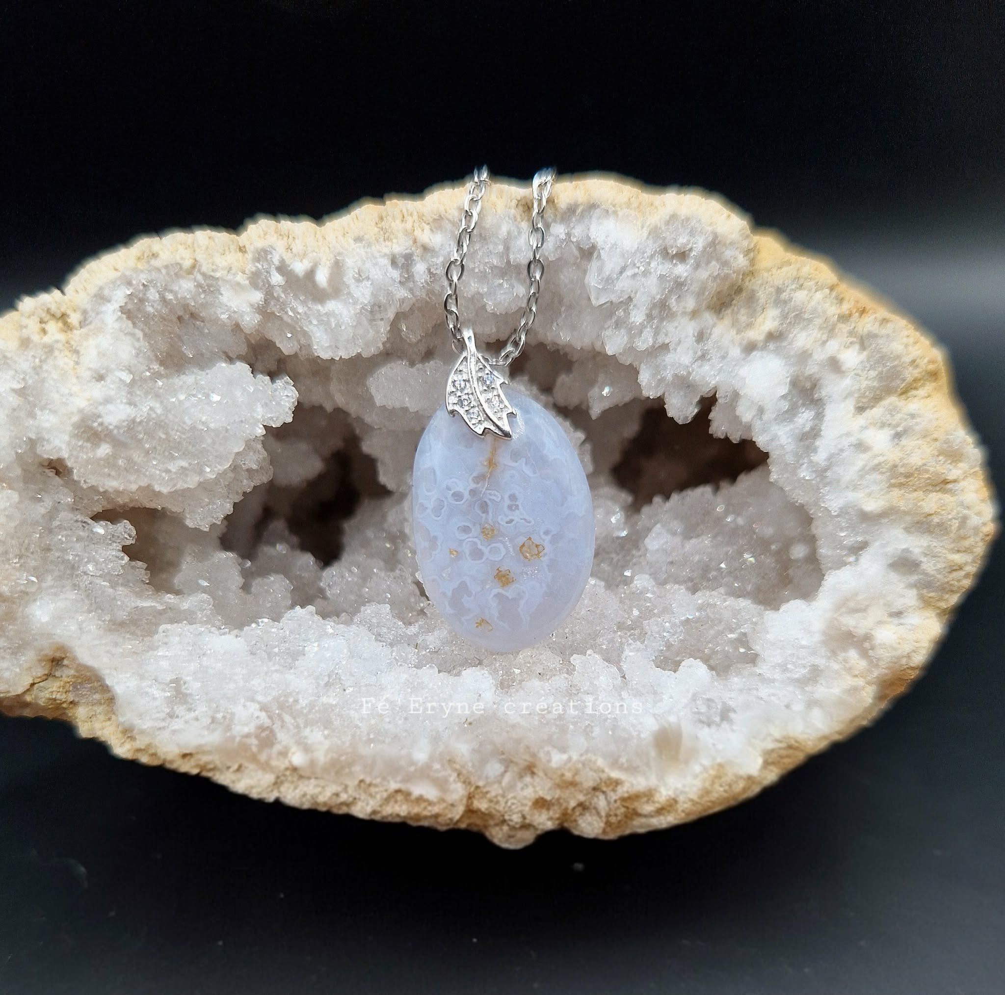 Collier Calcédoine bleue