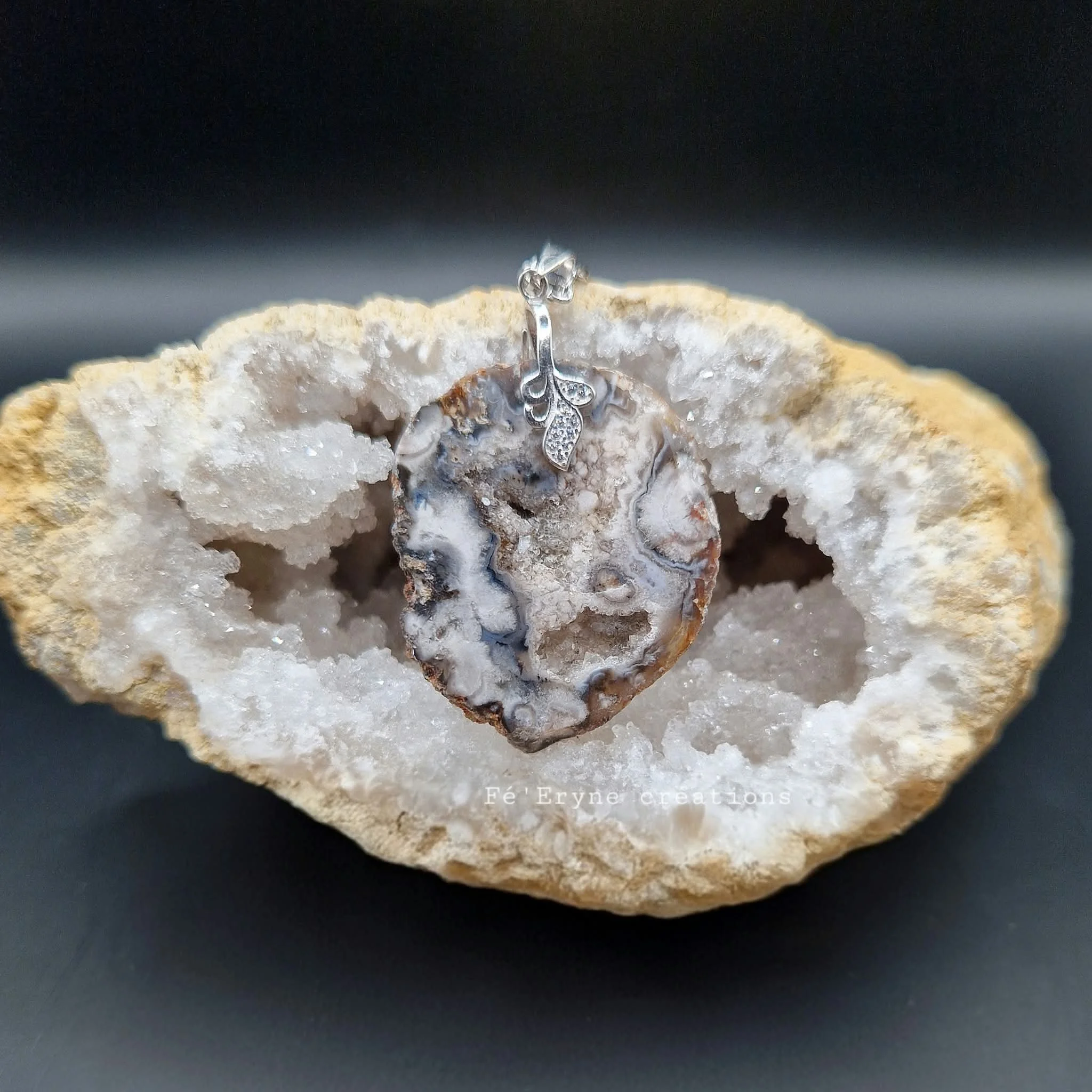 Collier Agate