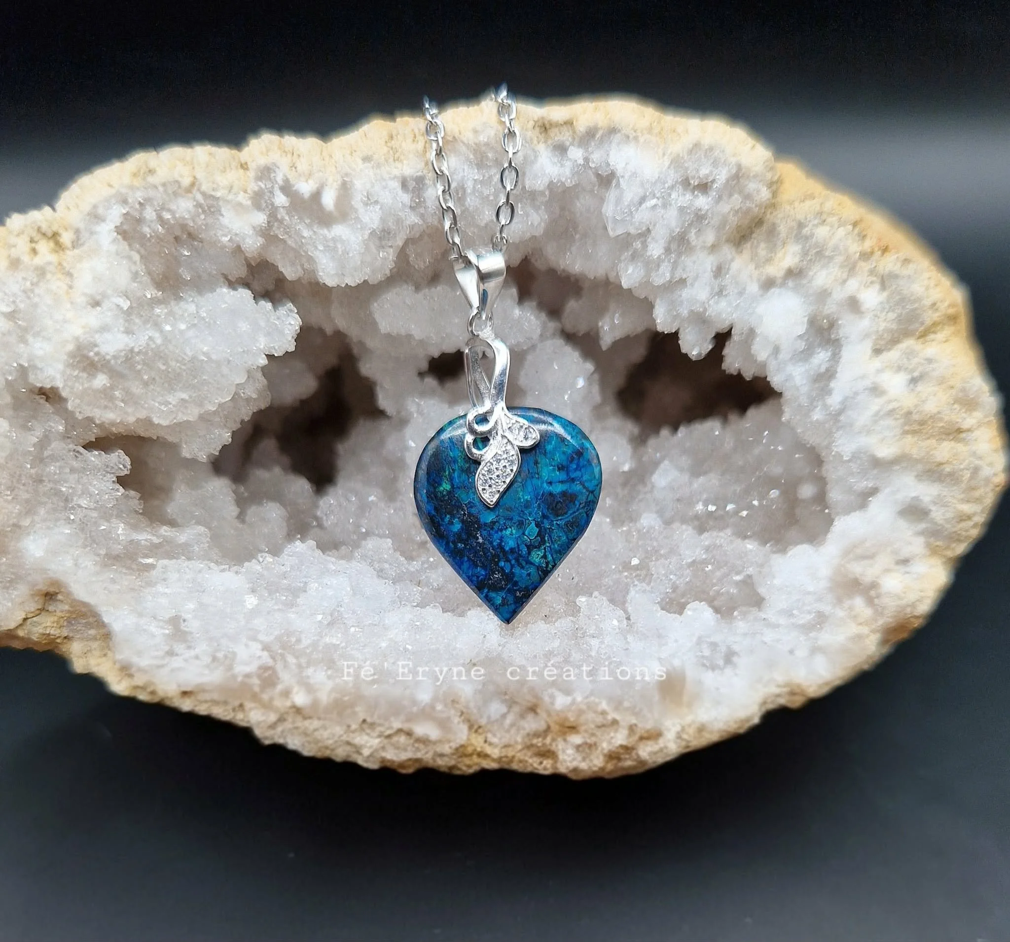 Collier Shattuckite