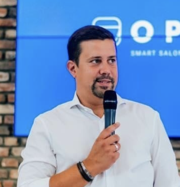 Bart, Sales Manager bij Optios