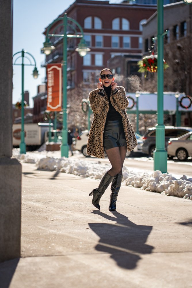 CHarlie James Photo - milwaukee editorial photographer - december - misty - third ward milwaukee in the cold -44.jpg