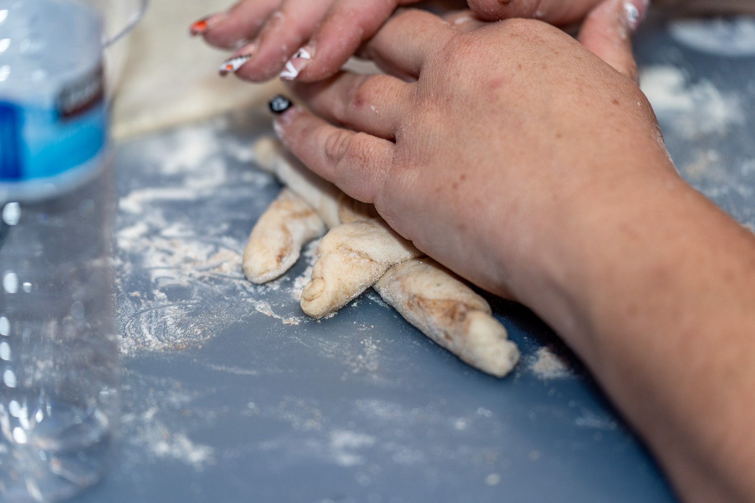 Charlie James Photo - November - Challah bake group1-171.jpg