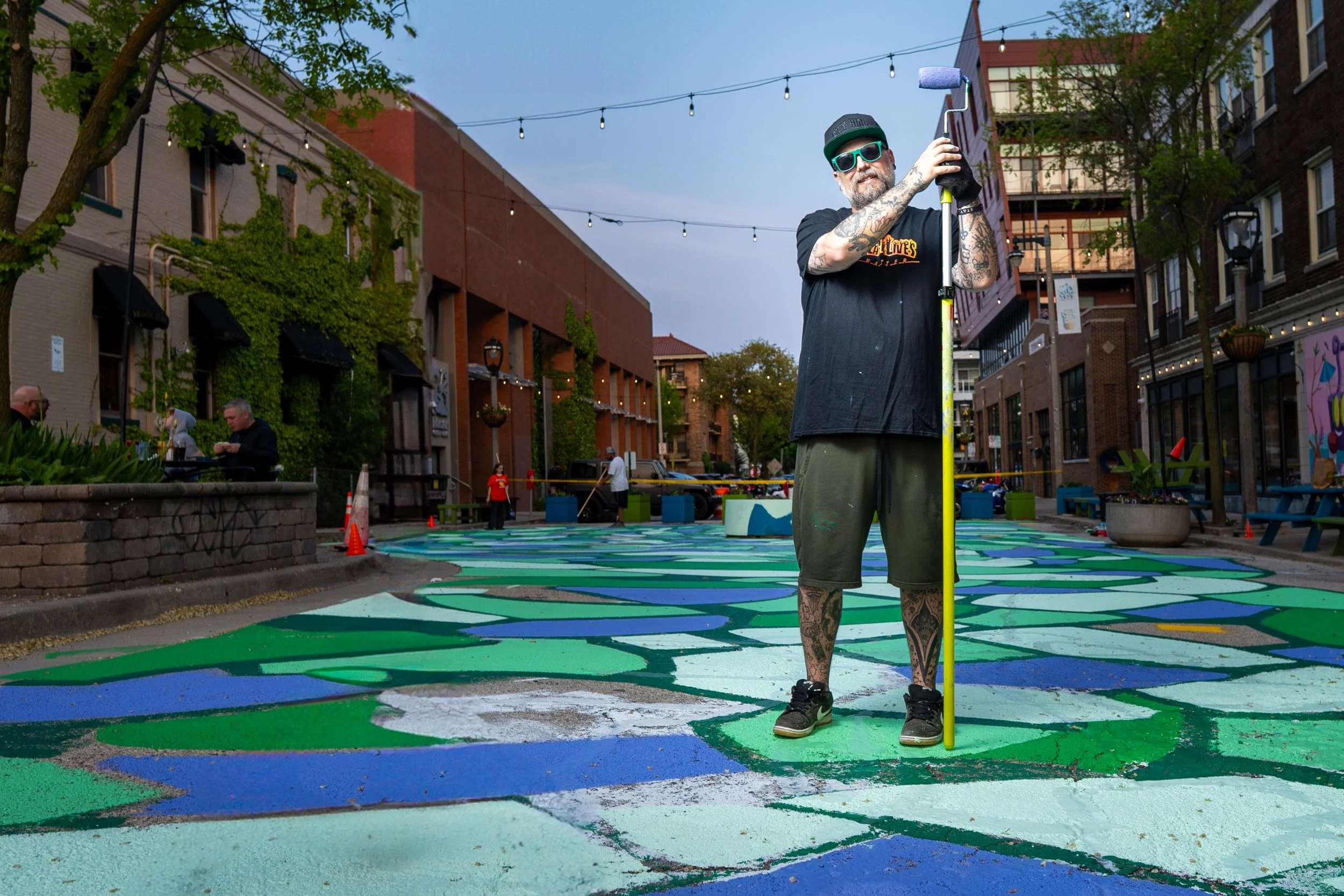 Charlie James Photo - Black Cat Alley street painting-4.jpg