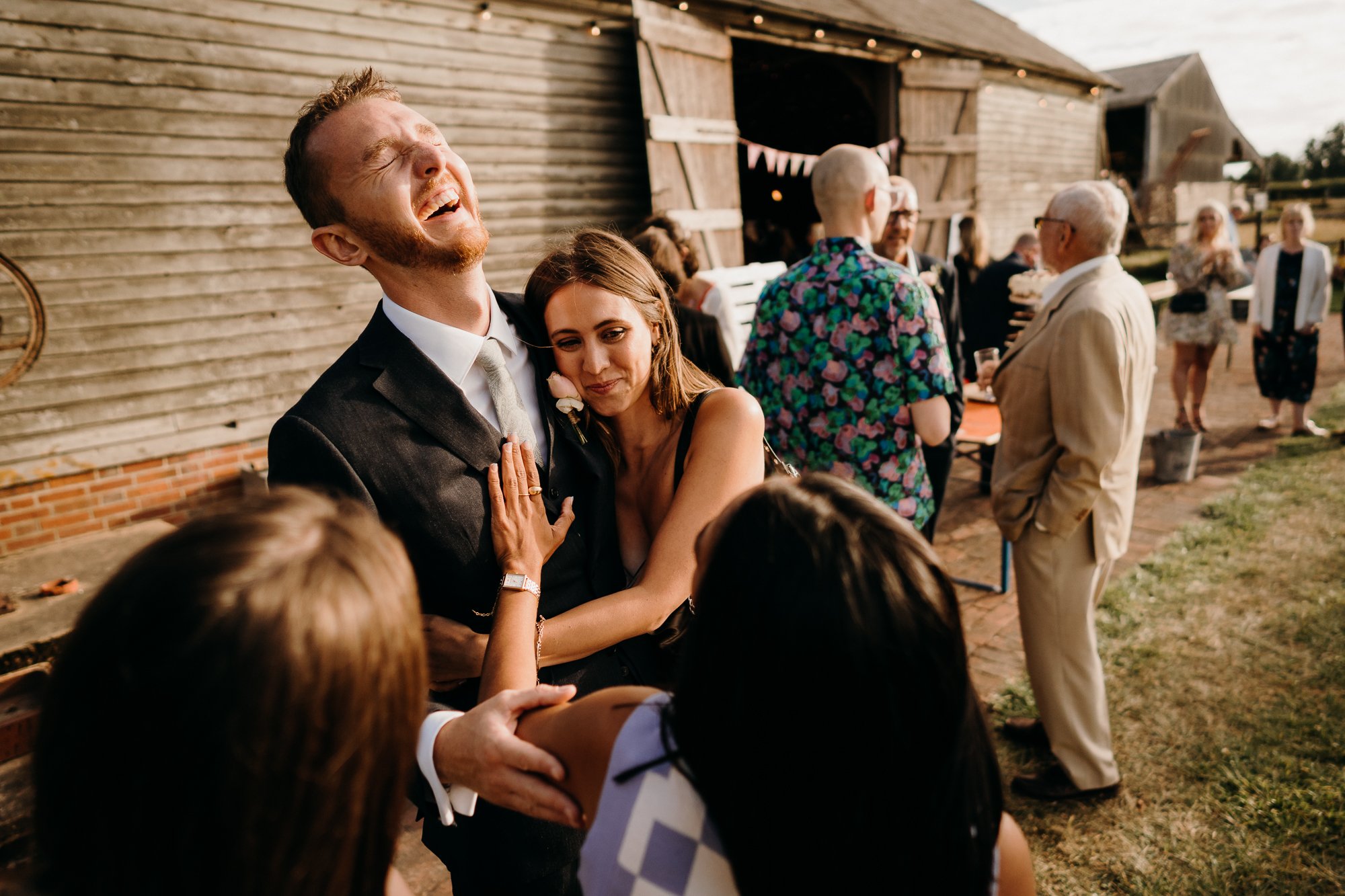 10 ideas for fun and relaxed wedding ceremony rituals