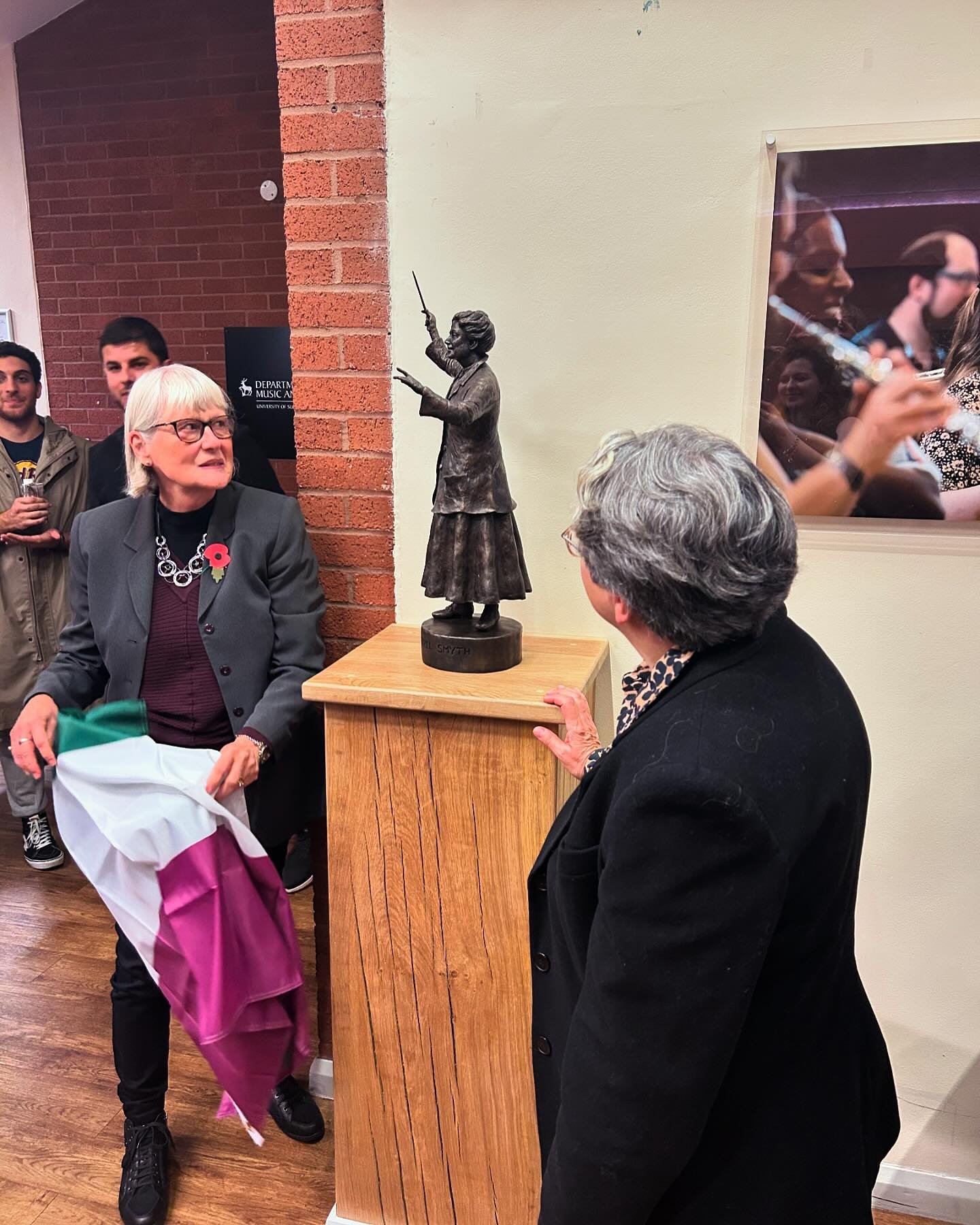 Had a lovely evening last night with @teresahowards - celebrating Odaline de la Martinez&rsquo;s 75th Birthday with a beautiful concert by @uniofsurrey students, alumni and friends - and the unveiling of Ethel Smyth, with suffragette colours of cours