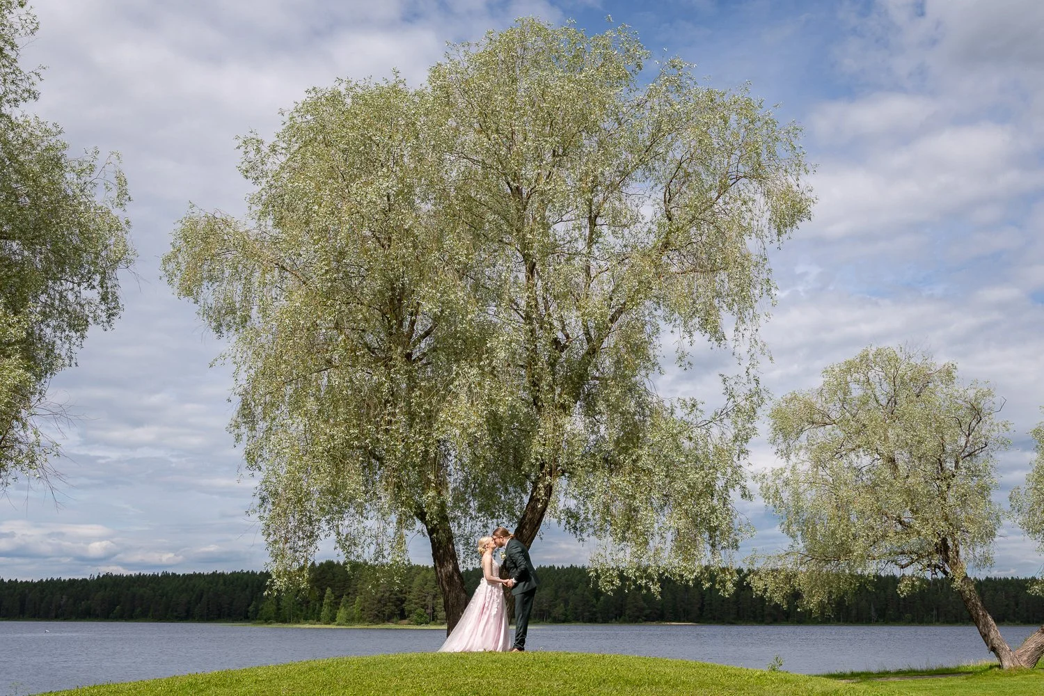 hääkuvaus-janna-ja-antti-kuhmo (8).jpg