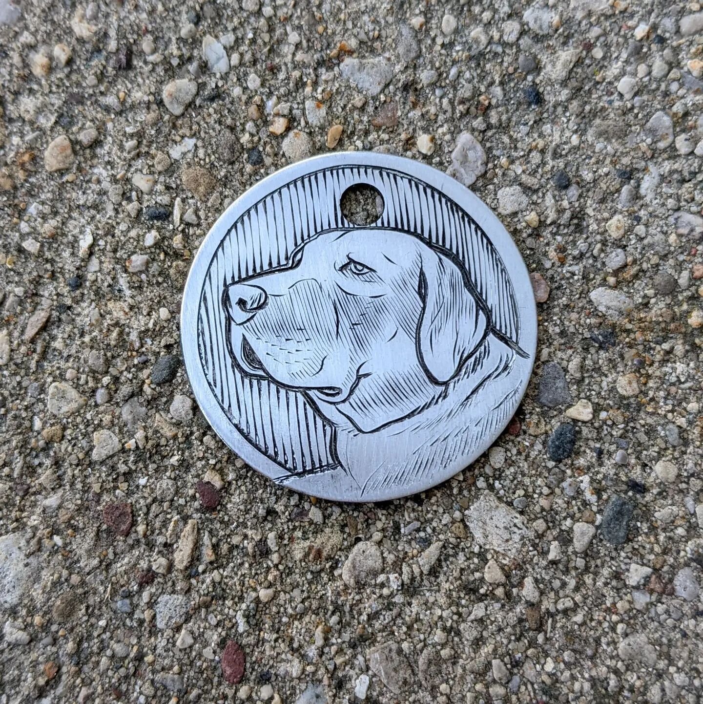 Dutch #pettags #dogtags #handengraved #metalengraving