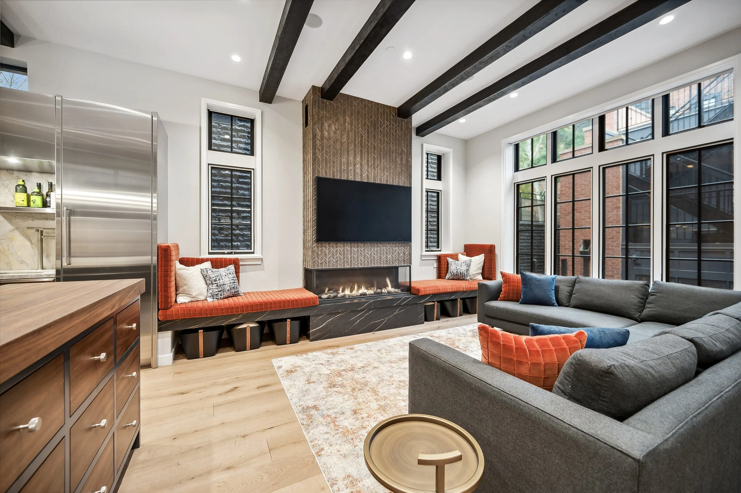 DESIGN - BUILD - FURNISH