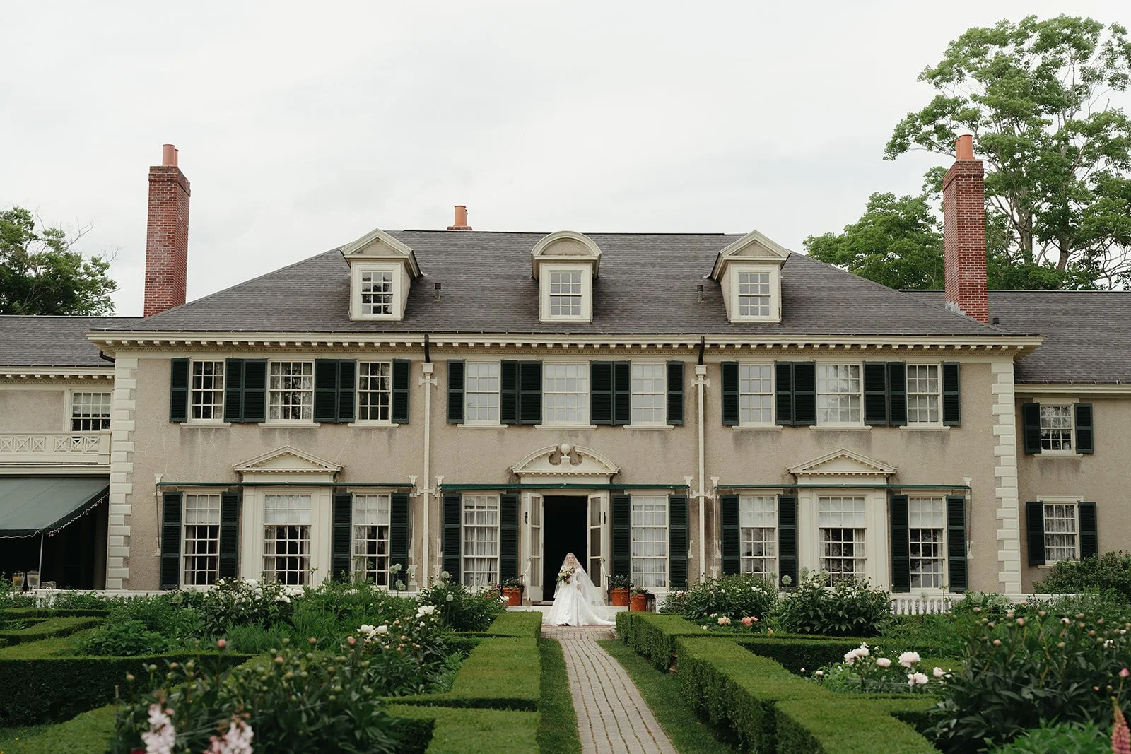 A Lush Garden Wedding at Hildene, The Lincoln Family Home