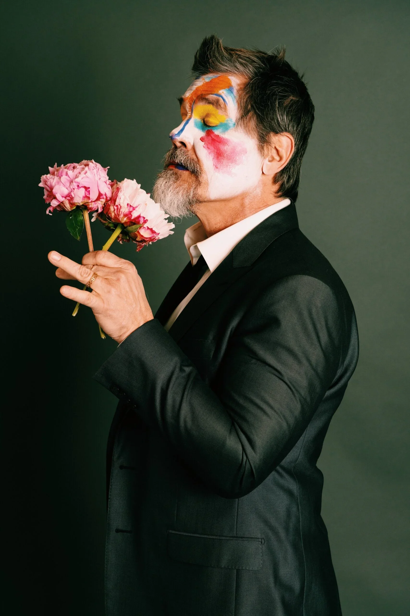Here to Entertain — photograph 4 of 5