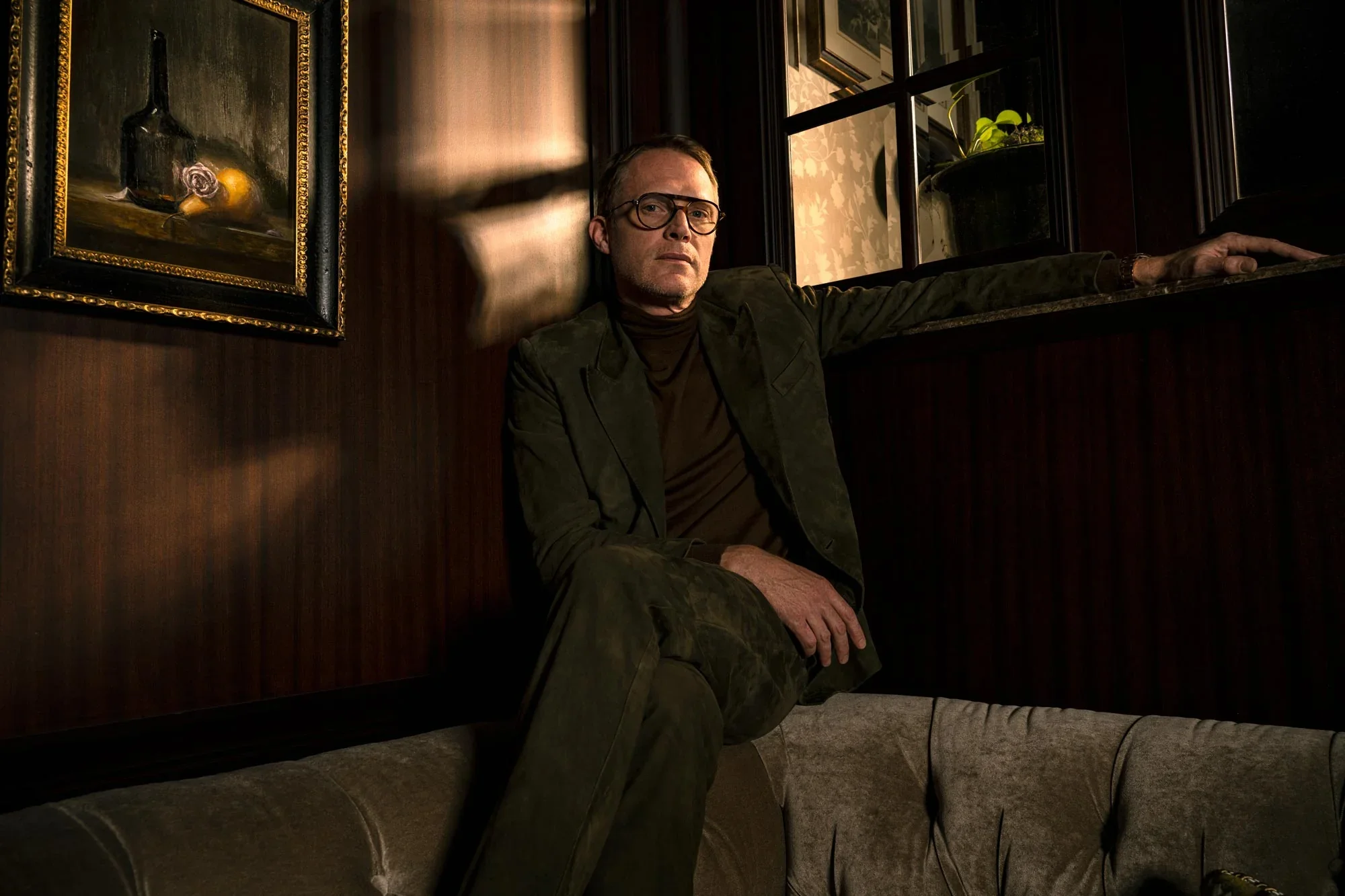 The Rake - Paul Bettany — photograph 2 of 7