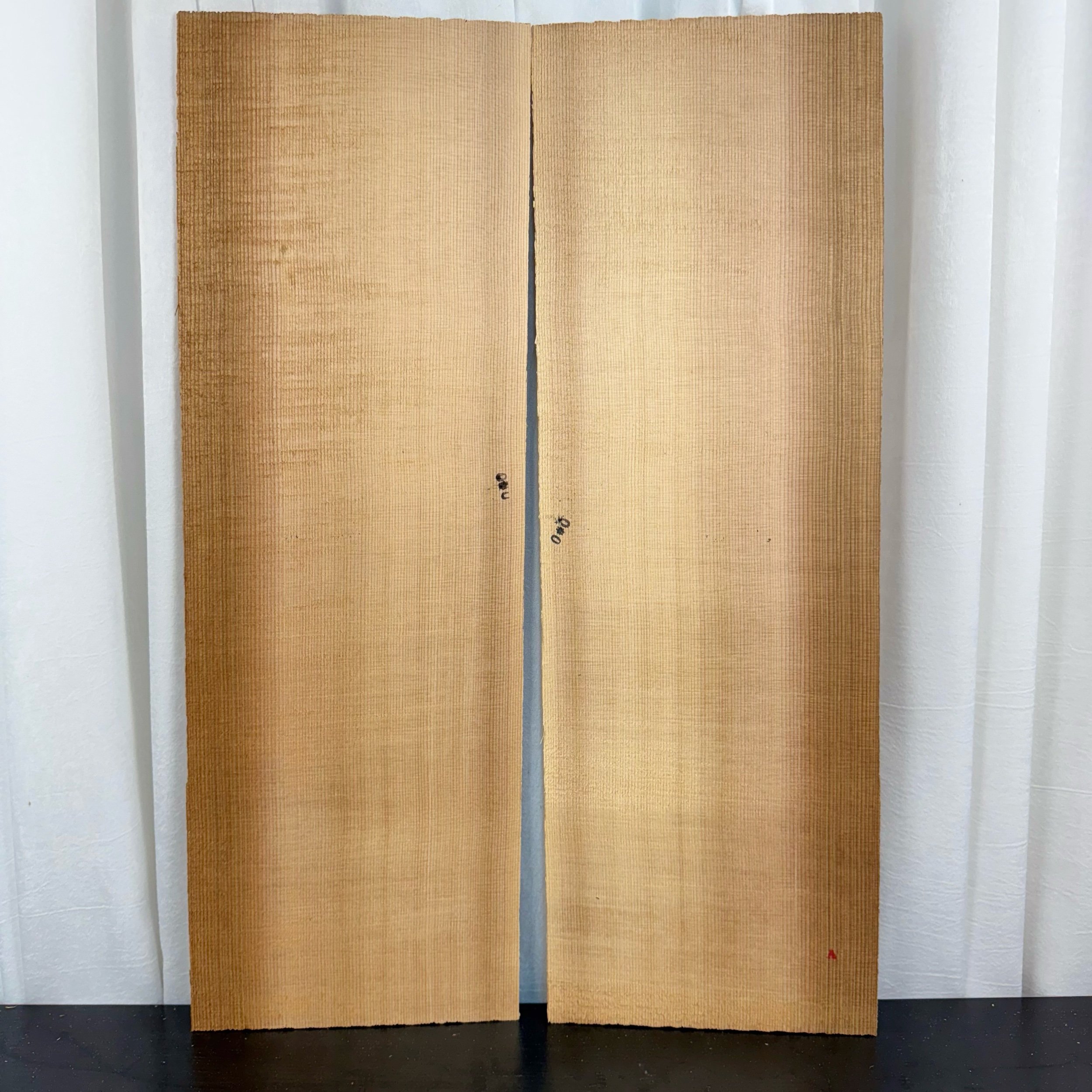 Western Red Cedar - Cream - OM