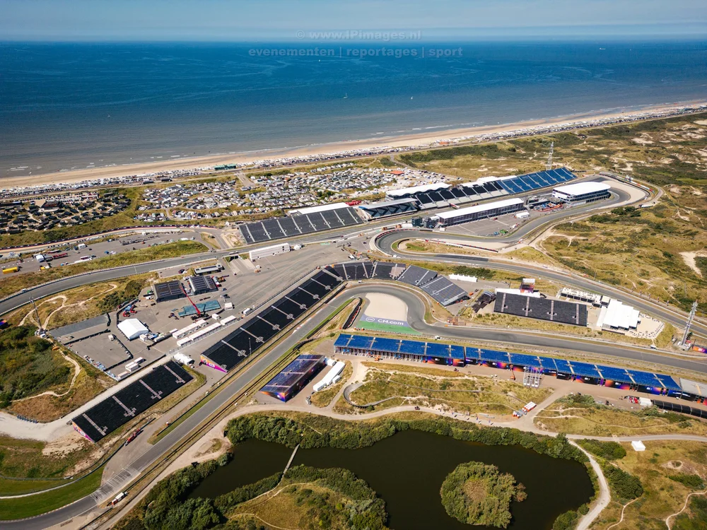 Dronefoto voorbereiding Dutch Grand Prix 2024 Circuit Zandvoort