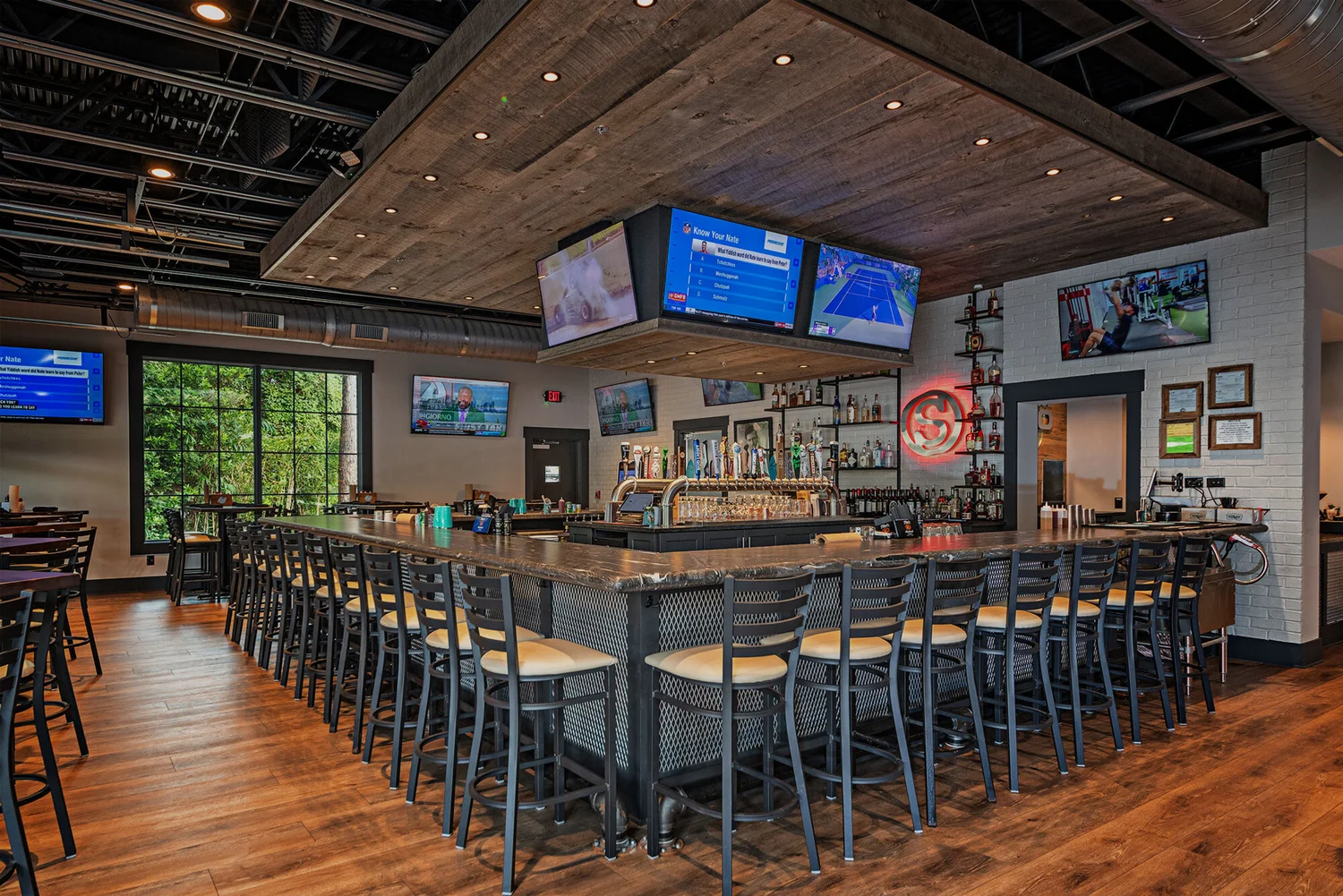 Bar photo 1