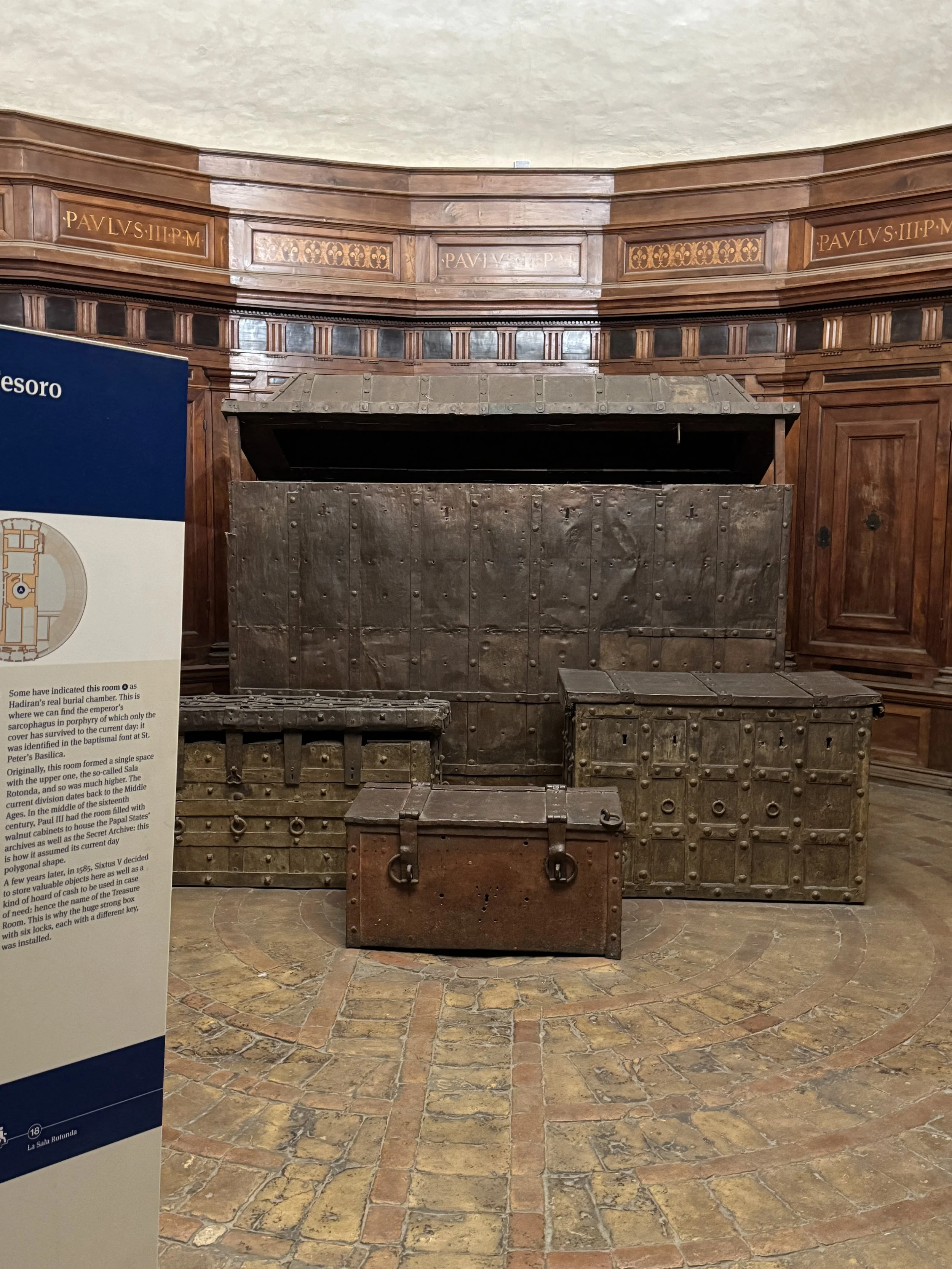 Sarcophagus meant for Hadrian