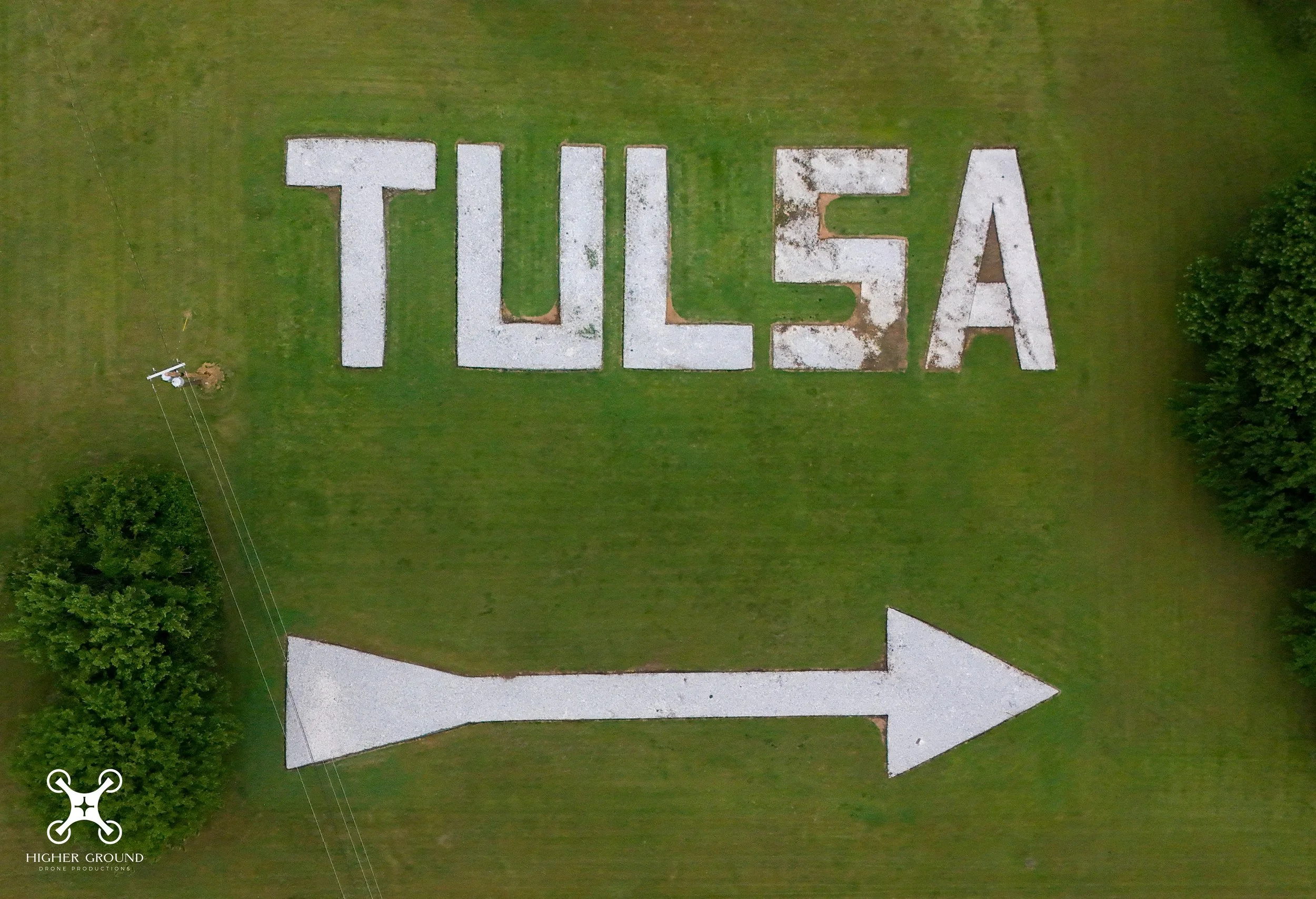 Tulsa Aviation Arrow. &nbsp; Pointing the way for pilots.
