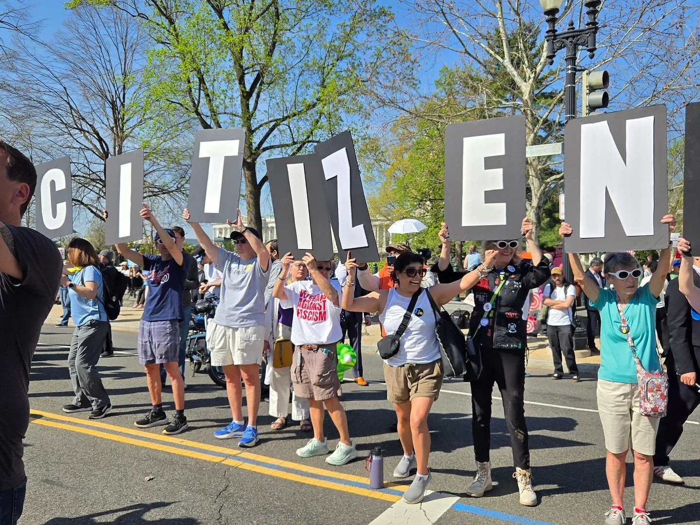Birthright citizenship is not up for debate - it's a Constitutional right!
✊🏽 Today, we stand strong and in solidarity with our communities, sibling organizations, and chlidren to protect the 14 Amendment. We won't stay silent! 💪🏽
#BirthrightCitiz