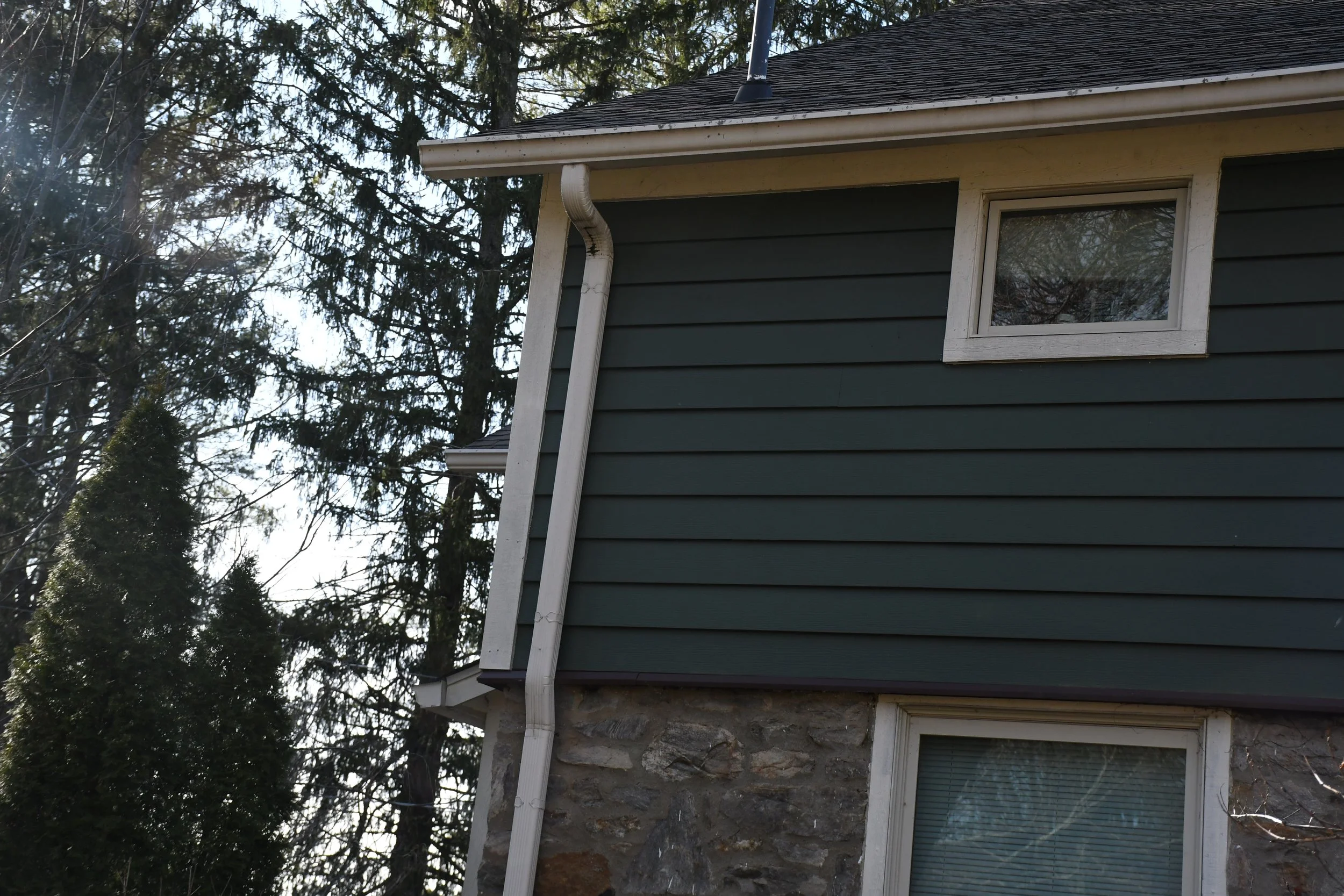 South side of Stephenson Dorm in Sage Circle, Warren Wilson College (WWC) campus in Swannanoa, N.C., on Feb 22, 2026. (Echo News/Richmond Joyce) 
