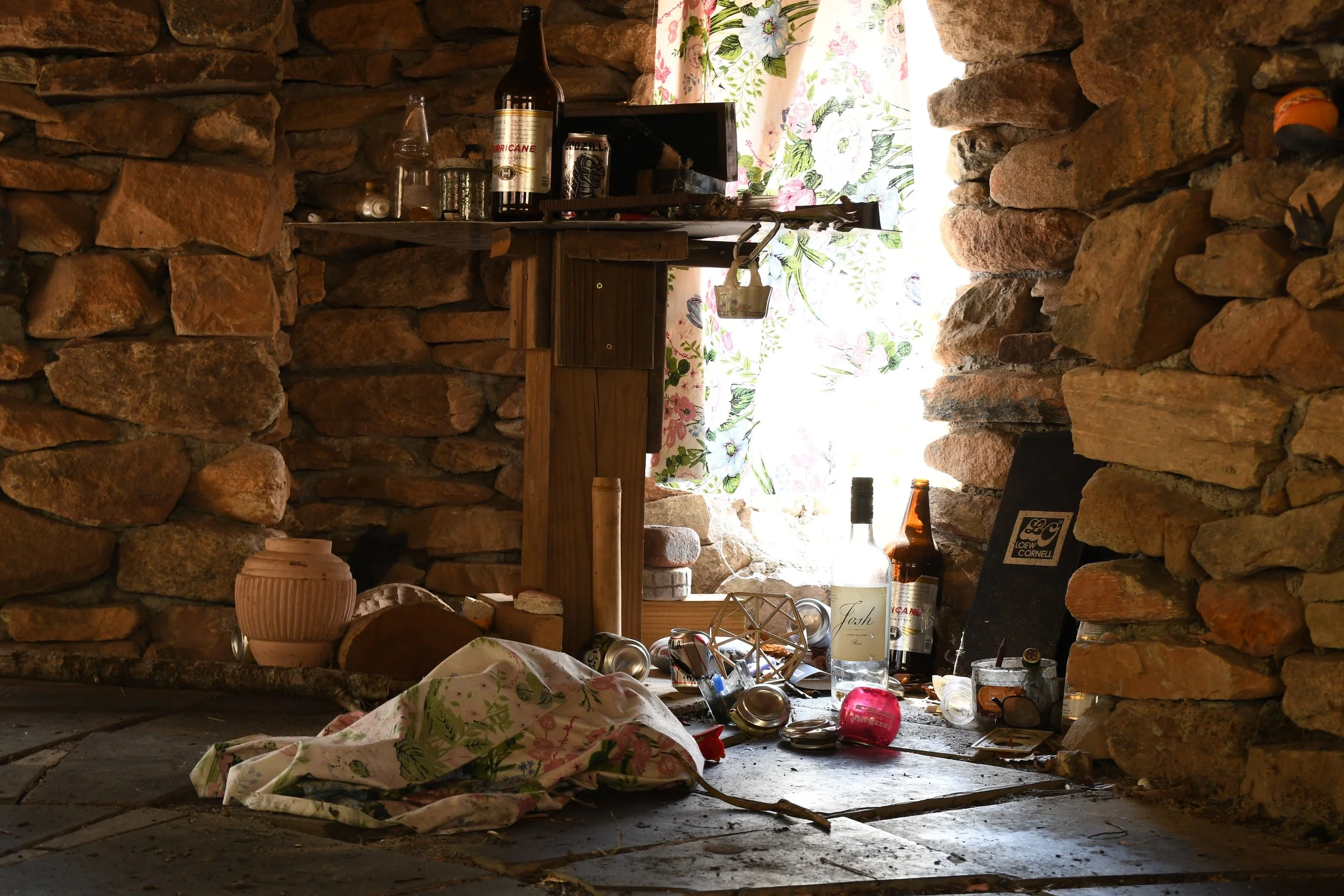  Selection of objects found inside Meditation Hut, Warren Wilson College (WWC) campus in Swannanoa, N.C., on Feb. 27, 2026. (Echo News/Richmond Joyce) 