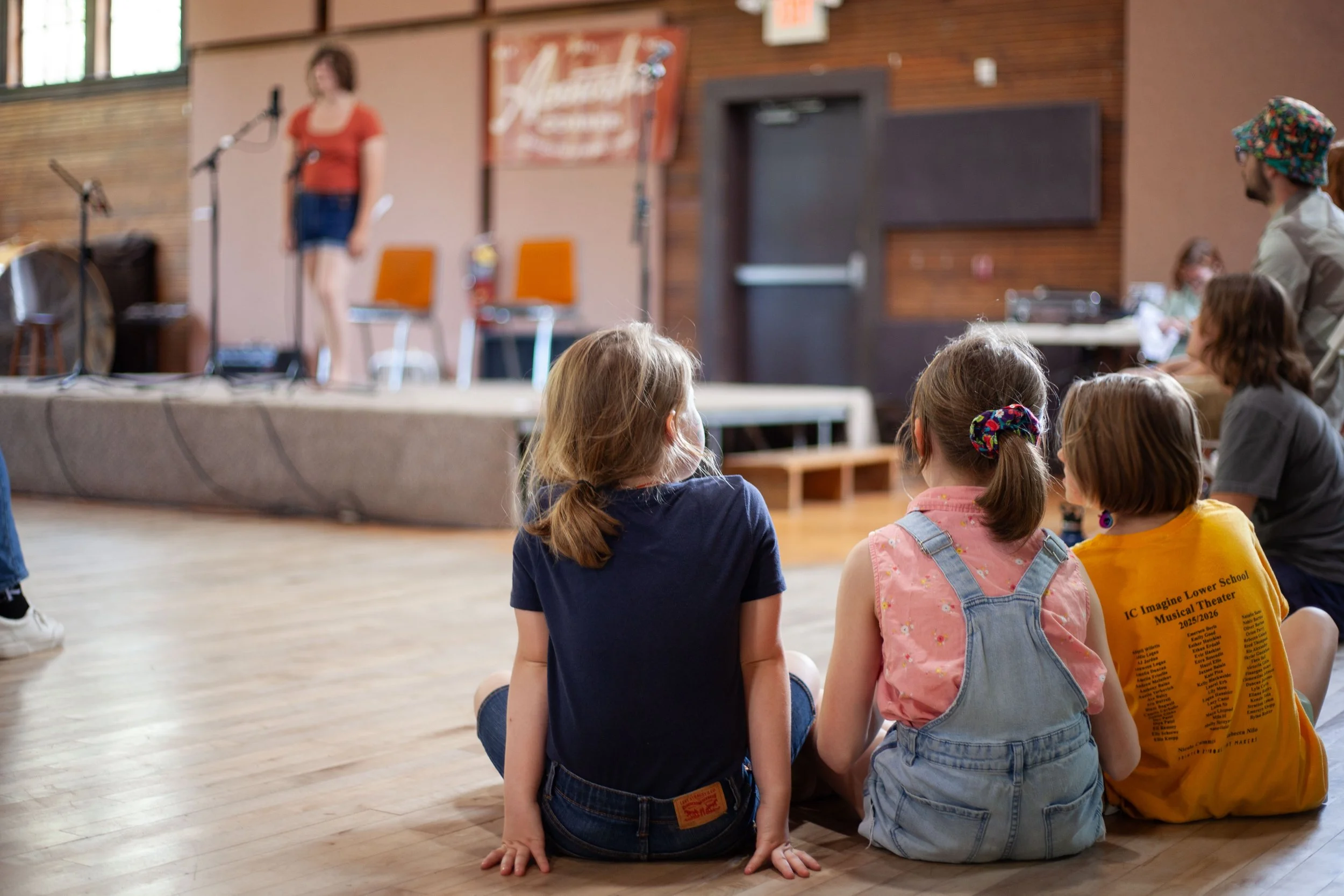  Community members gather at Fiddles and Folklife at Warren Wilson College on April 11, 2026, in Swannanoa, N.C. (Echo/Emma Taylor McCallum) 