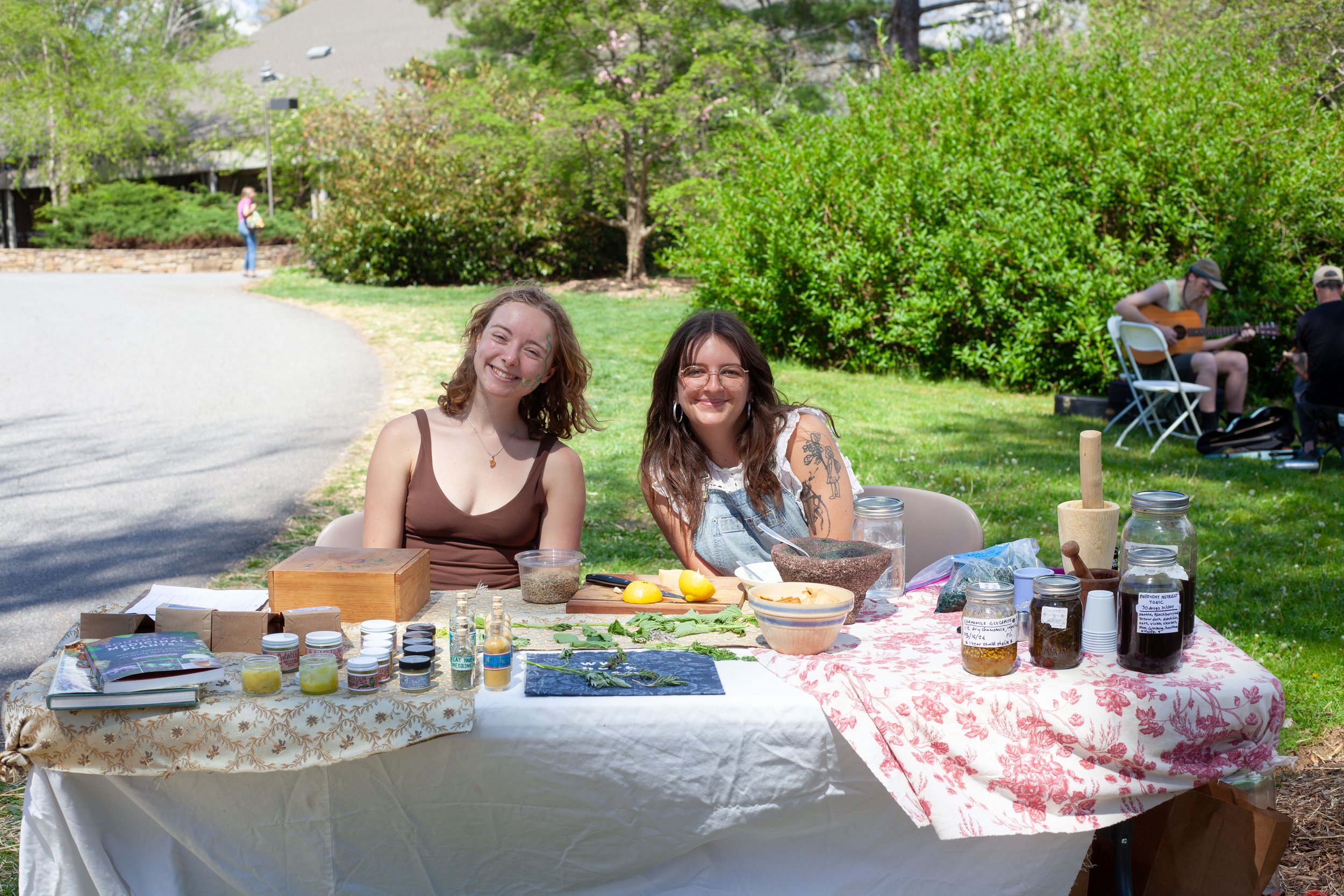  Students play at Fiddles and Folklife at Warren Wilson College on, April 11, 2026 in Swannanoa, N.C. (Echo/Emma Taylor McCallum) 