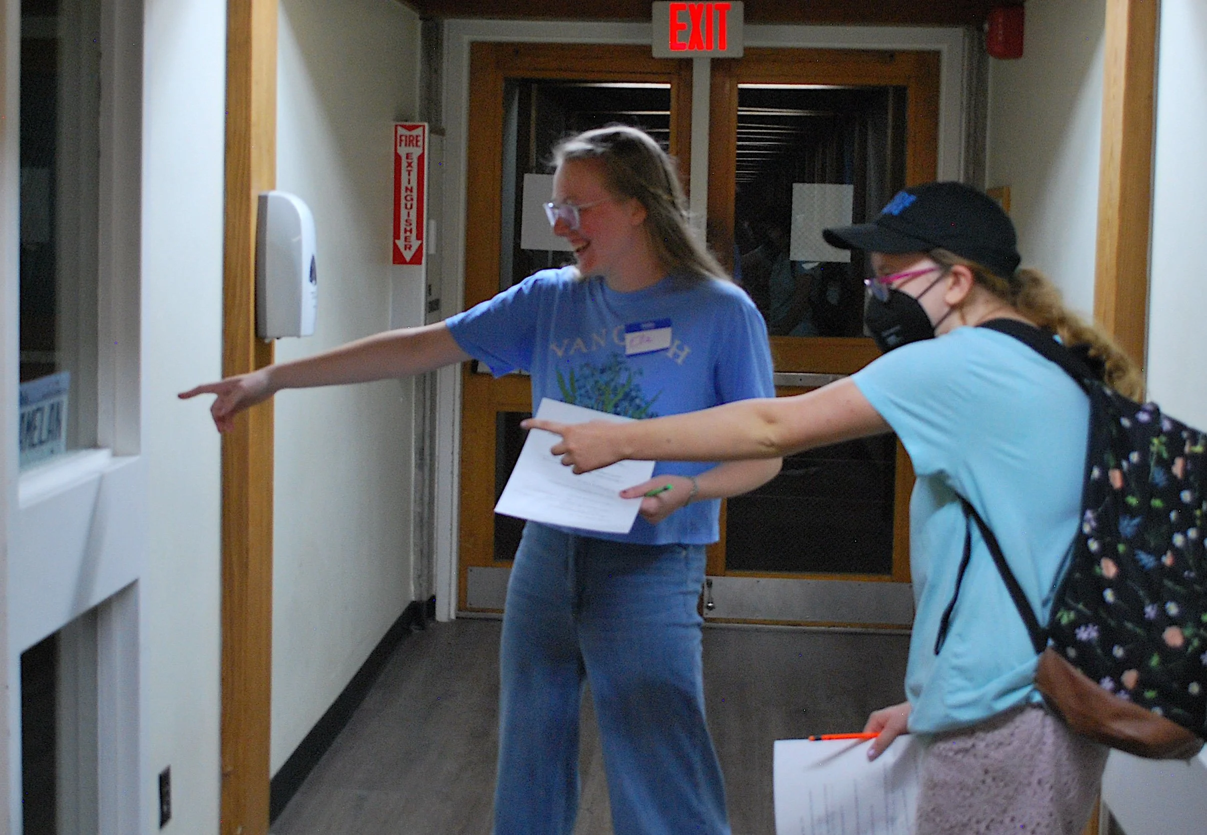  Two students participating in a scavenger hunt inside Kittridge Theater on Sept. 10, 2026 in Swannanoa, N.C. (Echo/Finn McKenny) 