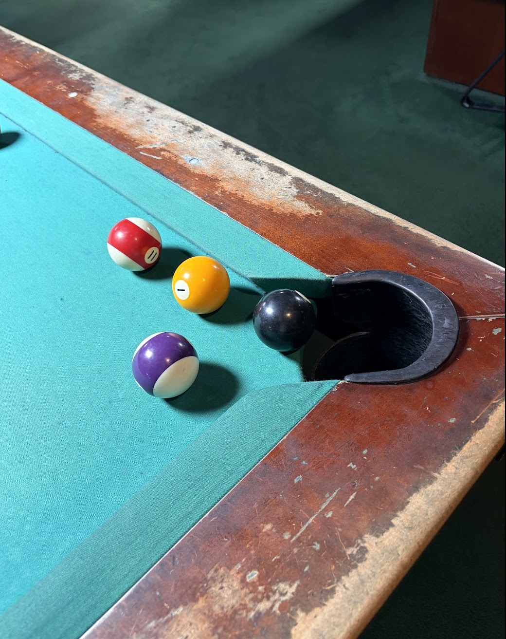  A precarious pool situation on Oct. 14, 2026, at Packard’s in Northampton, Mass.. (Echo/Wyatt Layton) 