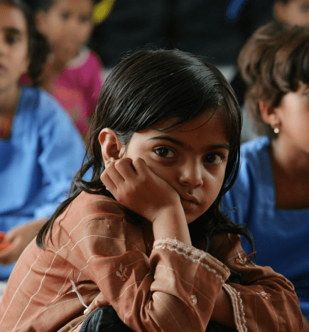 Pakistan: 14 Men Raid Christian School