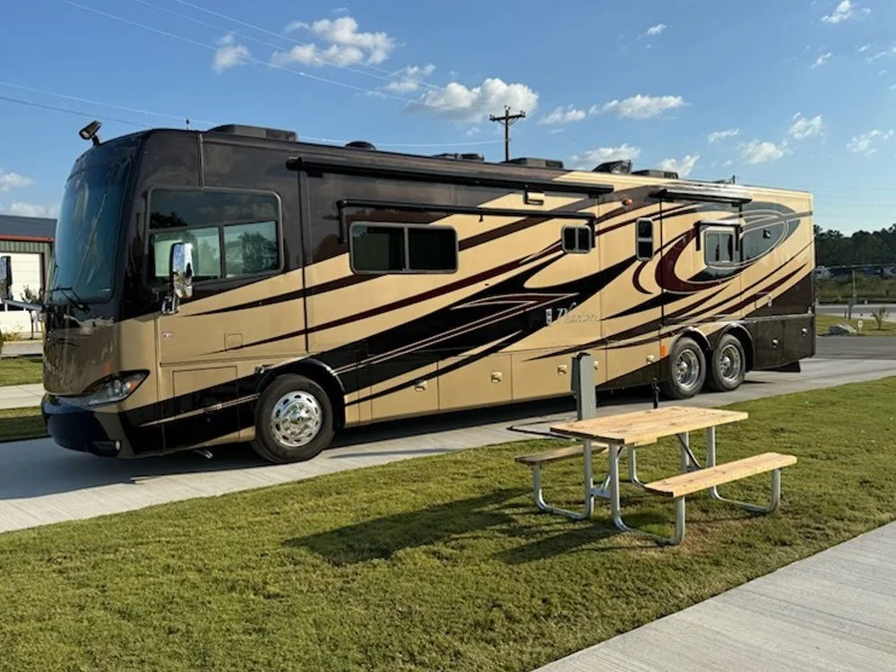 2013 Tiffin Phaeton 42 LH Diesel Pusher • Rossville, GA