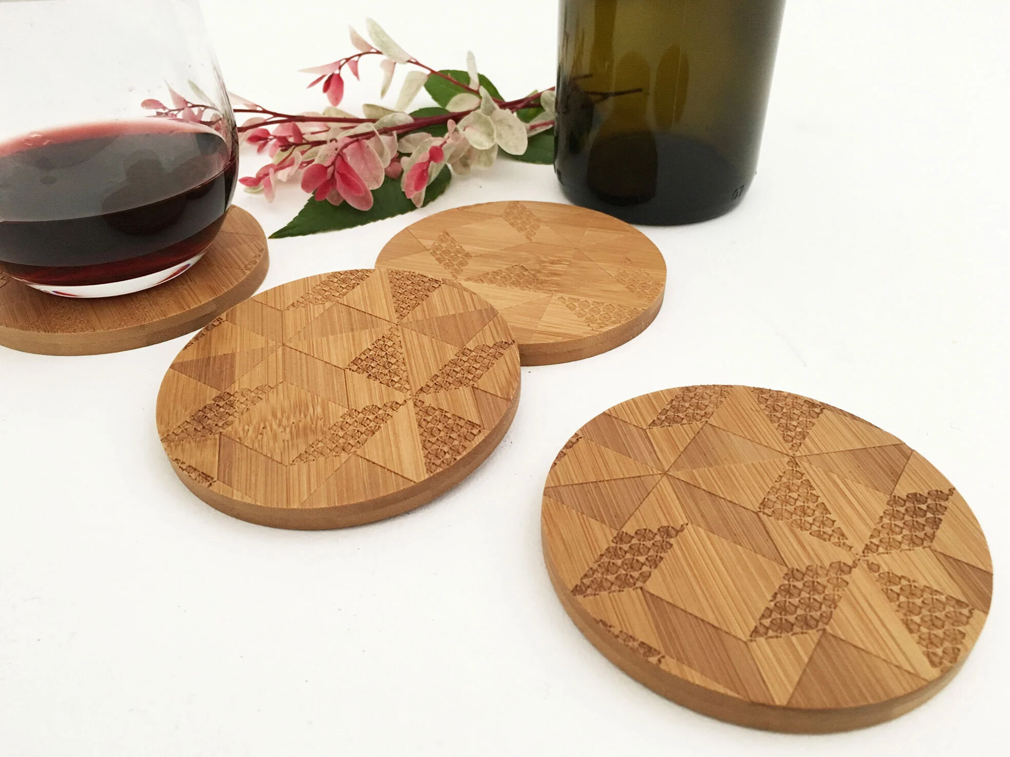 Windblown Star Round Bamboo Coasters (Set of 4)