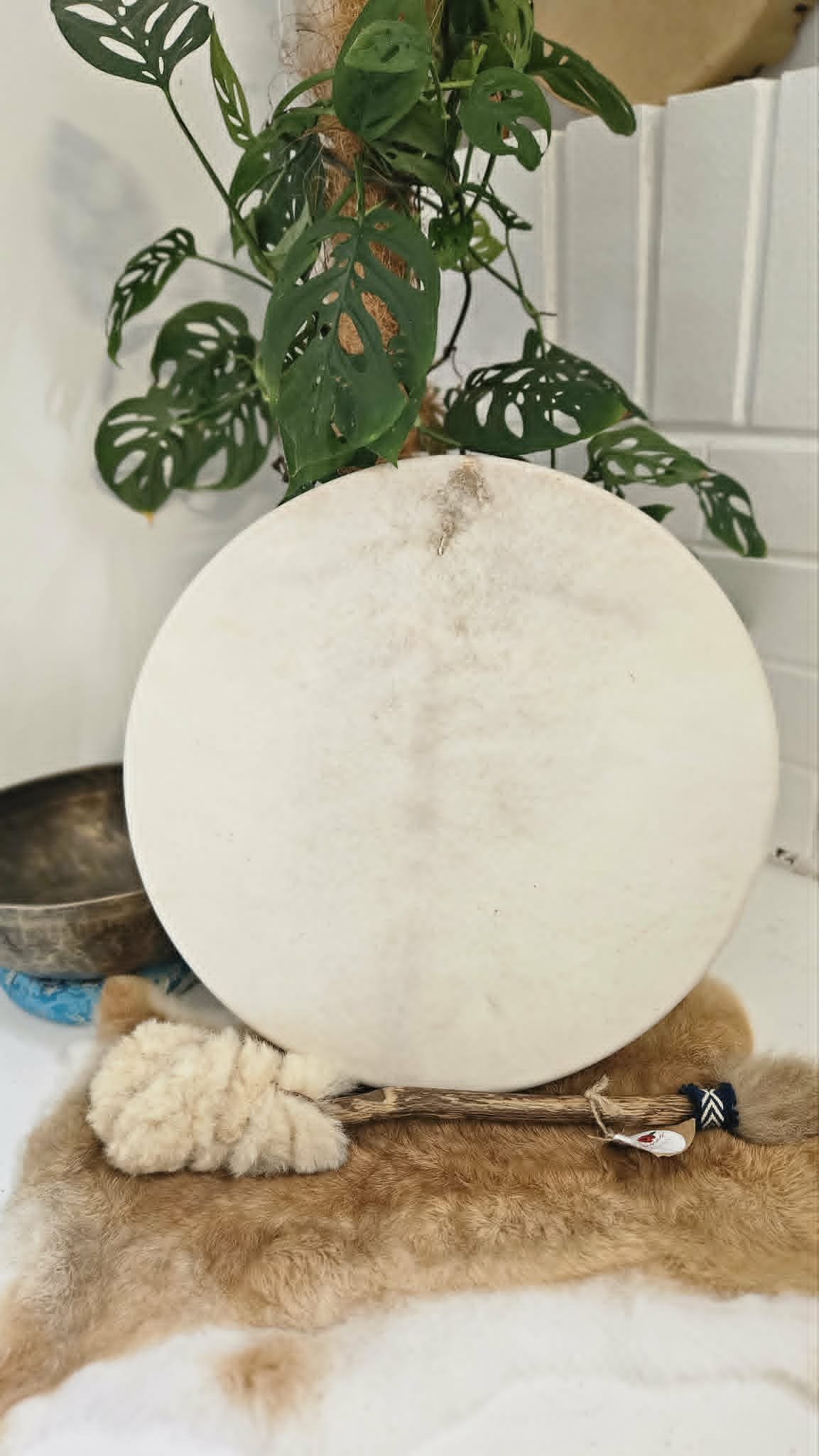 15-Inch Deer Medicine Drum with Clear Quartz - Citrine