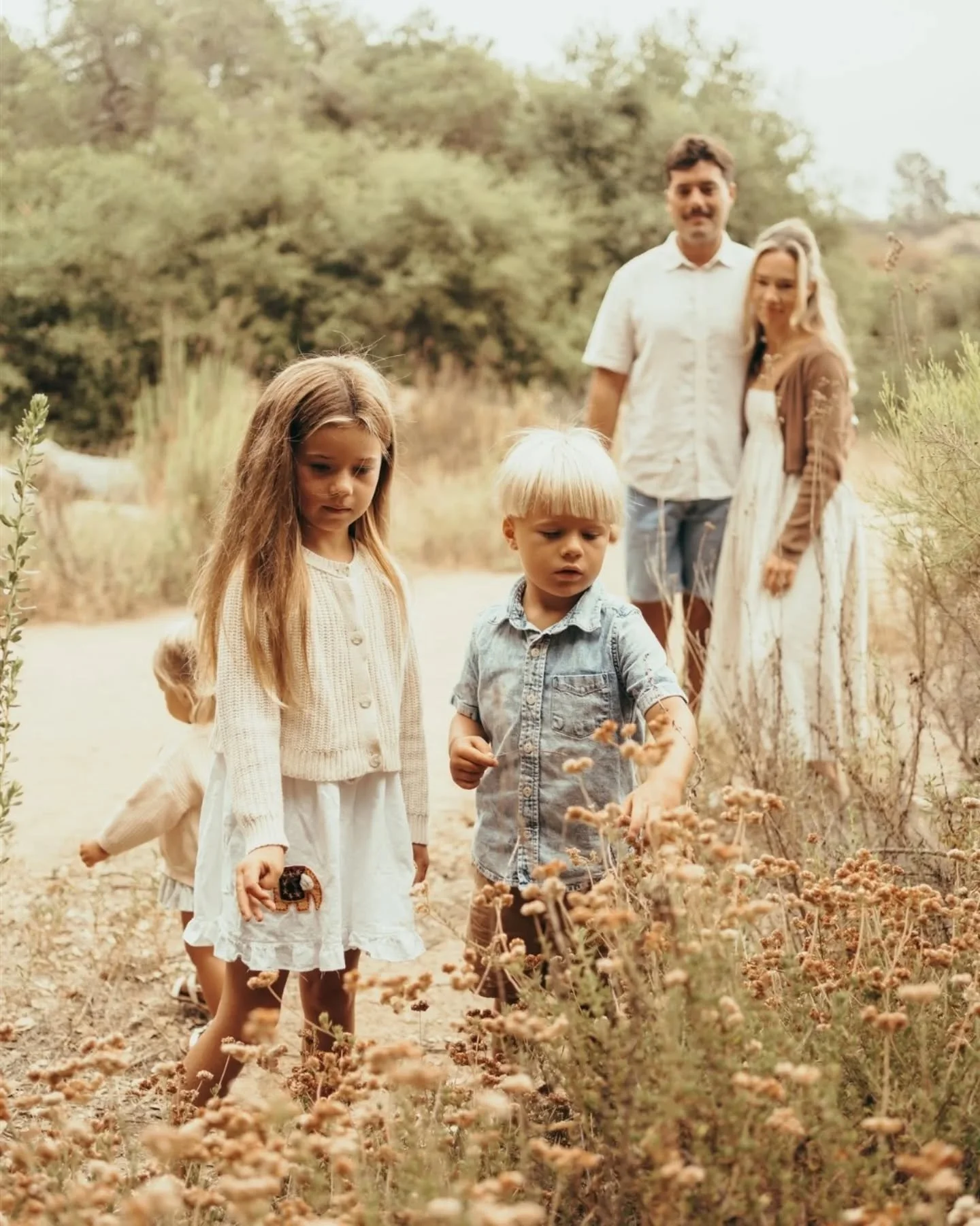 It's been a busy month, both personally and professionally! We feel very lucky to have such full lives. But since we also value our rest, we're spending a quiet Sunday morning cuddled up on the couch. 🥰
I've been wanting to share this sweet morning