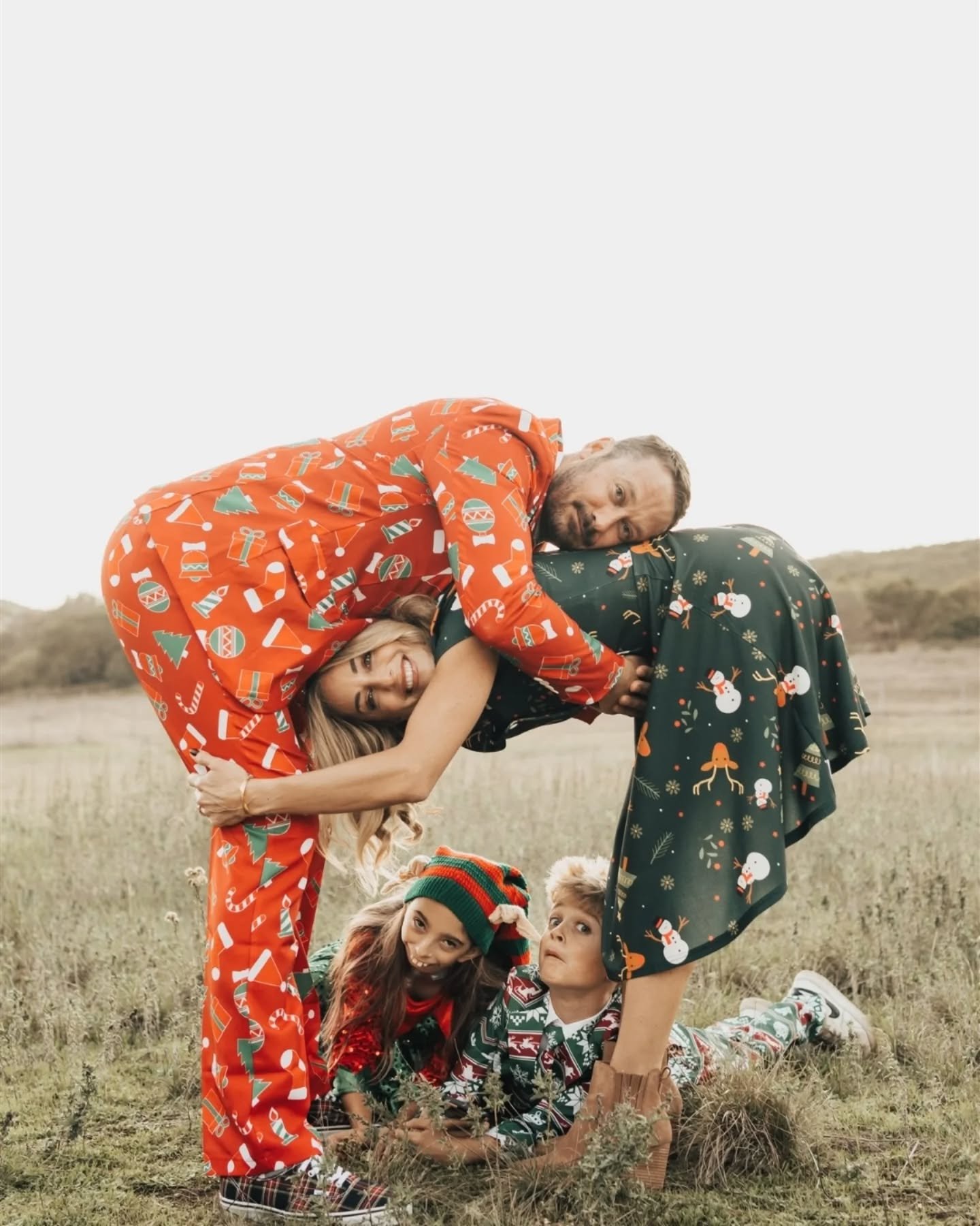Merry Christmas Eve, y'all! I'll be taking a few days off for the holidays, but before I do, please enjoy some images from this Christmas-themed session. I don't think I've ever laughed as much as I did with this family. It was - and they are - epic!