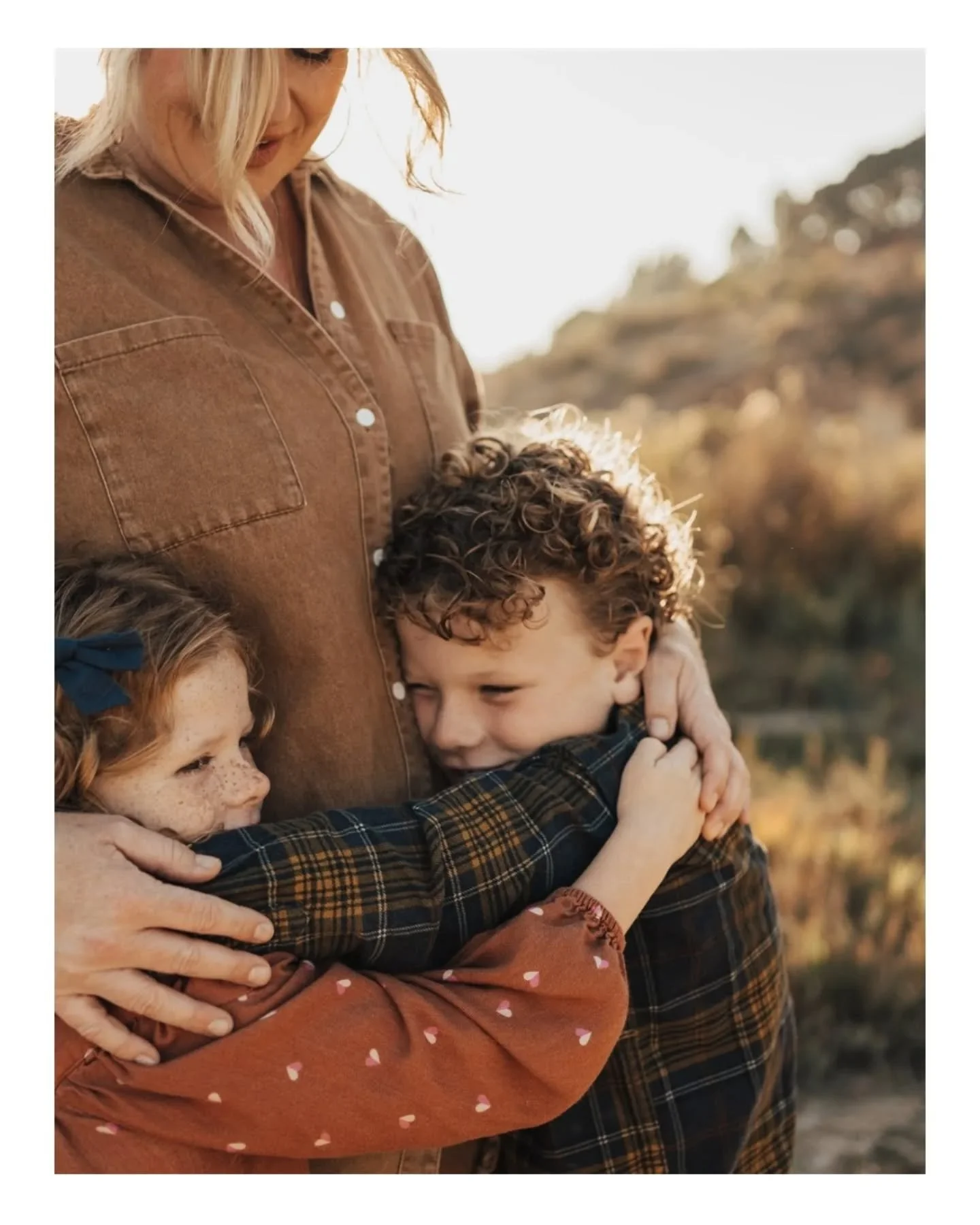 Helloooooo 2026! Sharing this family as my first post of the new year because (1) they're awesome and (2) on this rainy day, I'm dreaming of the sun. 

Whether you're a resolution/goal-setting/new year new you person or not (and to be clear, I'm not 