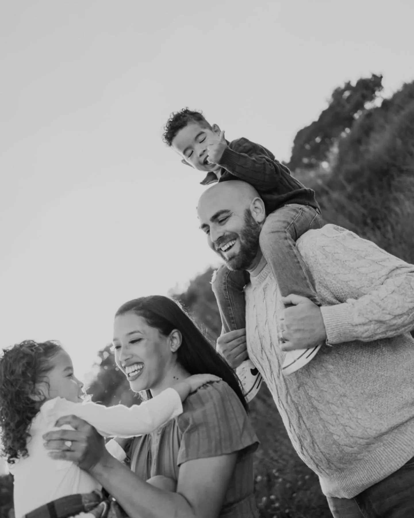 Sharing another one of my favorite families on this Friday! 

#socalfamilyphotographer #socallifestylephotographer #carlsbadfamilyphotographer #oceansidefamilyphotographer #sandiegofamilyphotographer