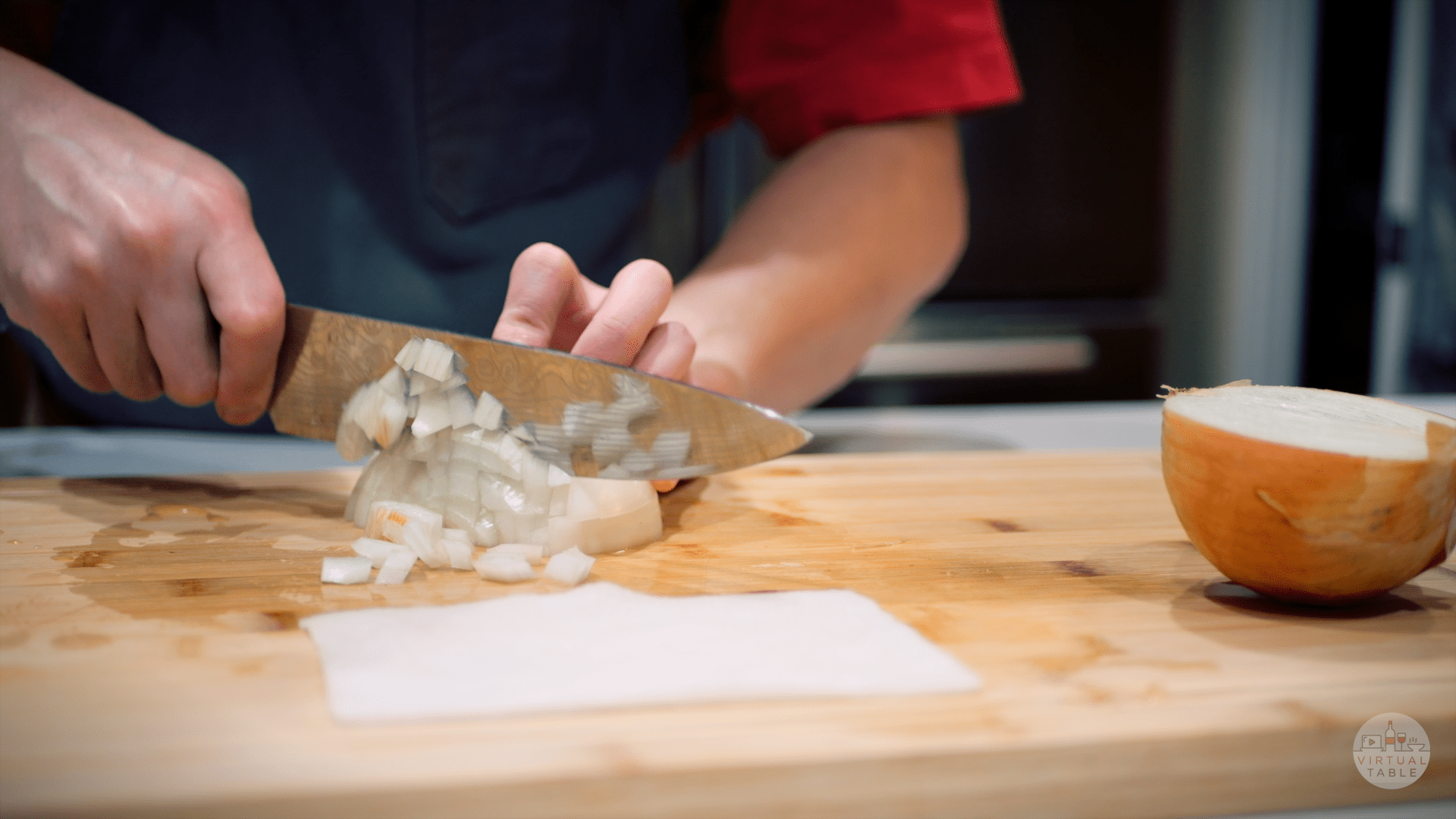 How to not cry when cutting onions — Virtual Table