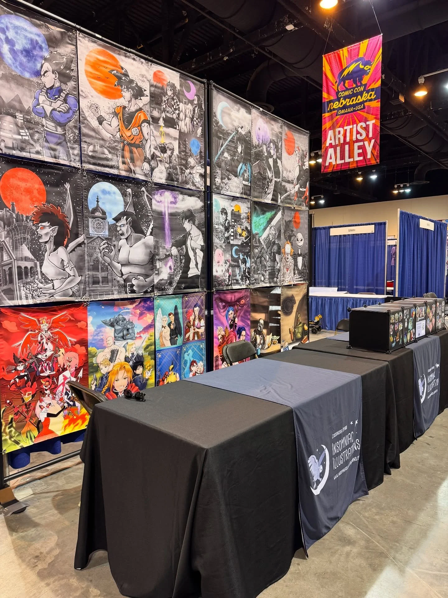 “I’ve a feeling we’re not in Kansas anymore.” 
That’s right, we traveled to Omaha, Nebraska a couple of weeks ago to participate in a new convention called Comic Con Nebraska! It was a great show for their first year, a