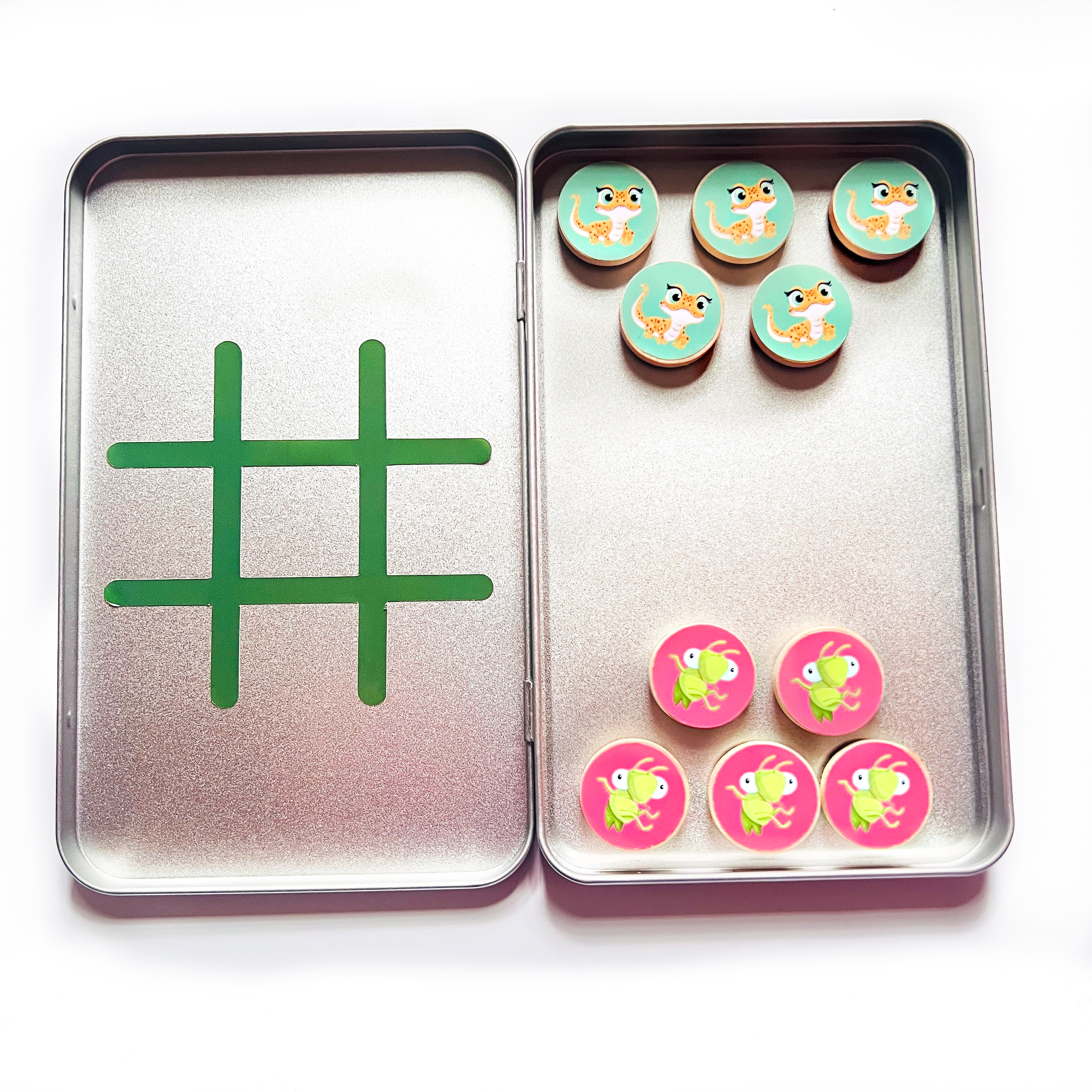 Dotty Tic Tac Toe inside.png
