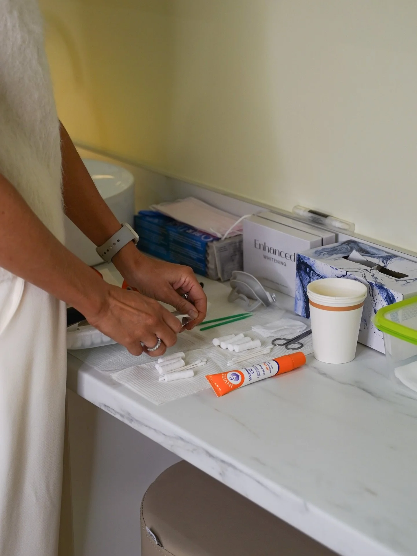 One of the most common concerns I hear before whitening?
 &lsquo;Will it hurt?&rsquo; 

Professional in-chair whitening is a very comfortable treatment, even for those with sensitive teeth. The system we use is carefully formulated, and every appoint